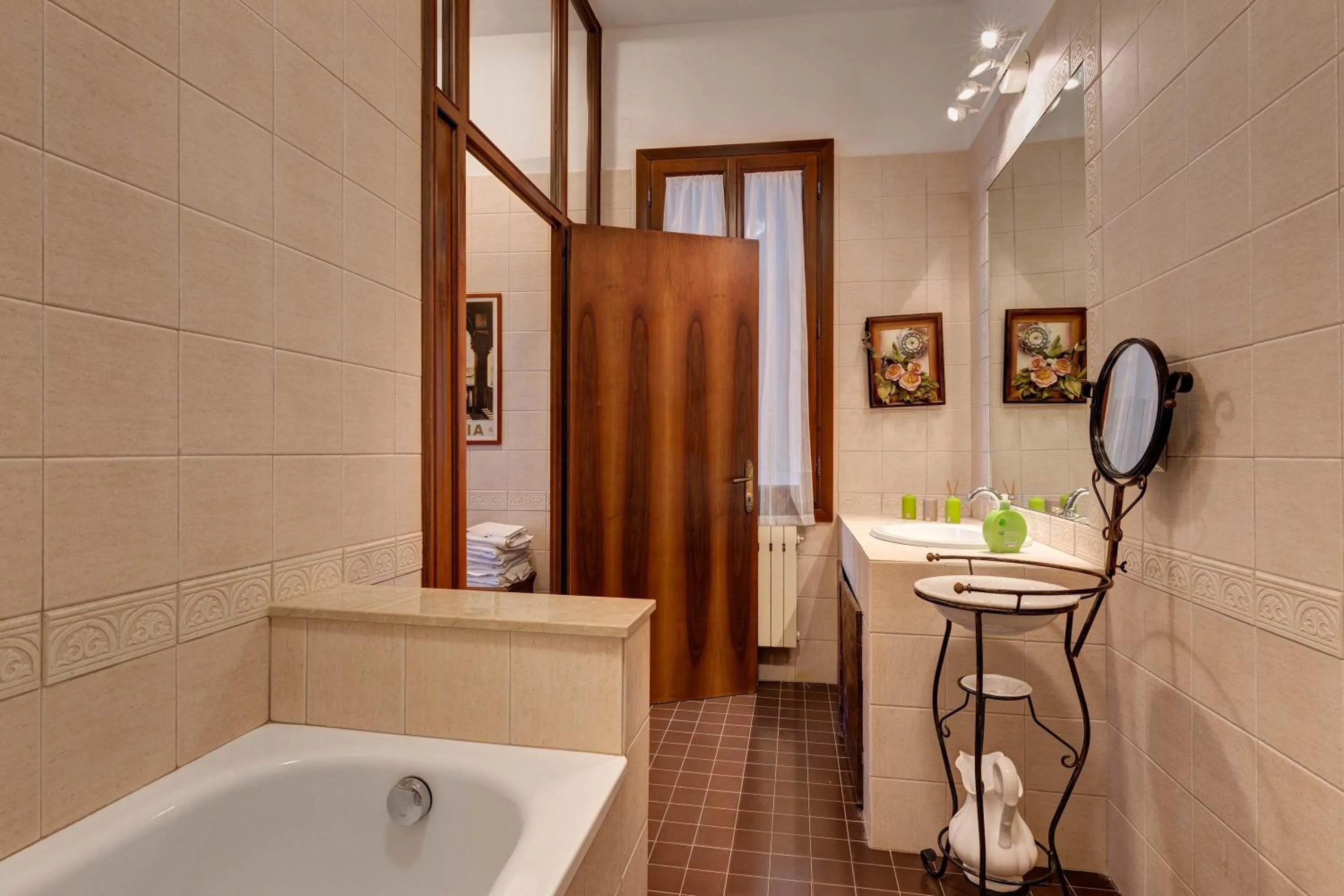 Bathroom in Hotel San Samuele