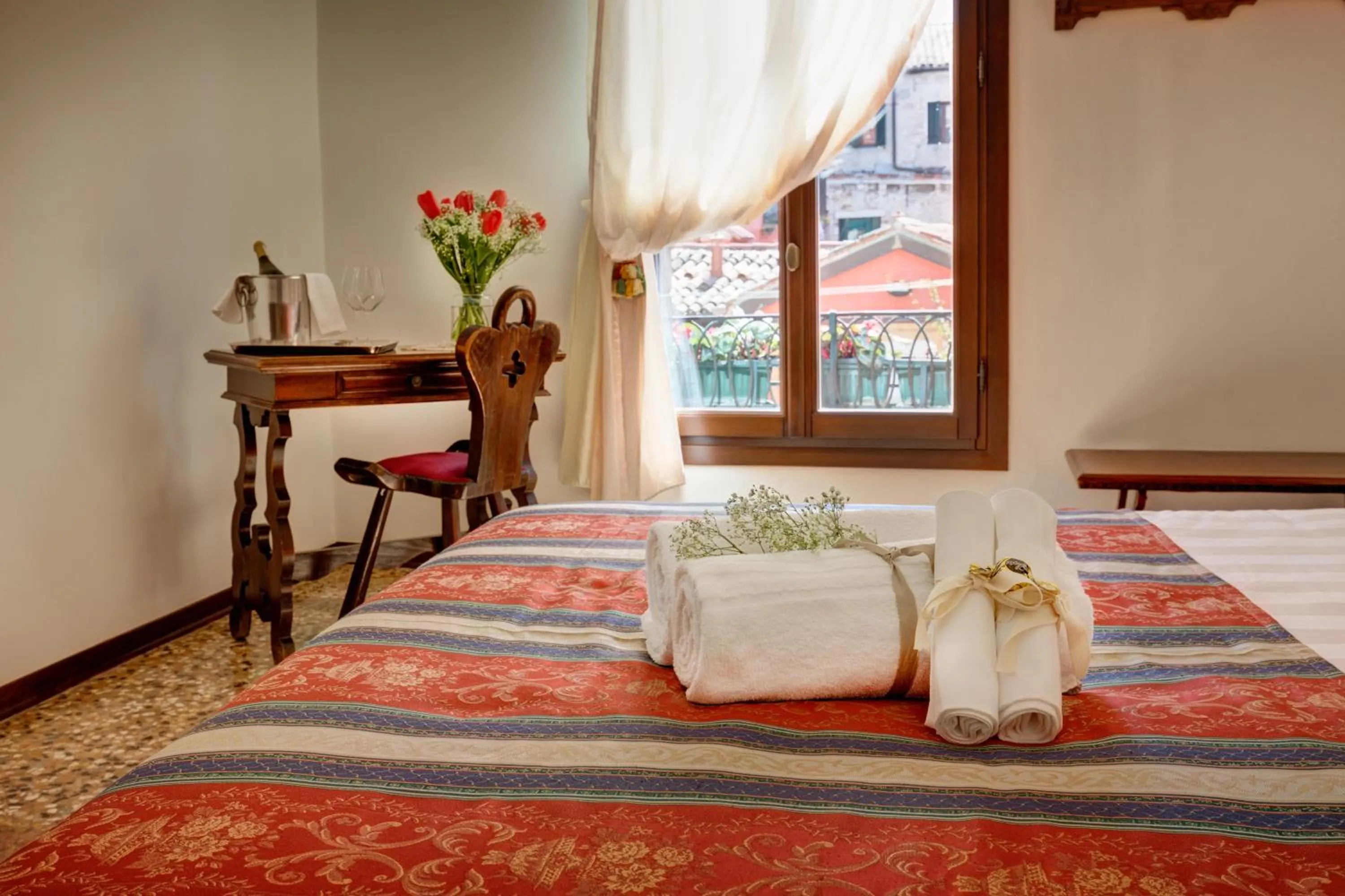 Photo of the whole room in Hotel San Samuele