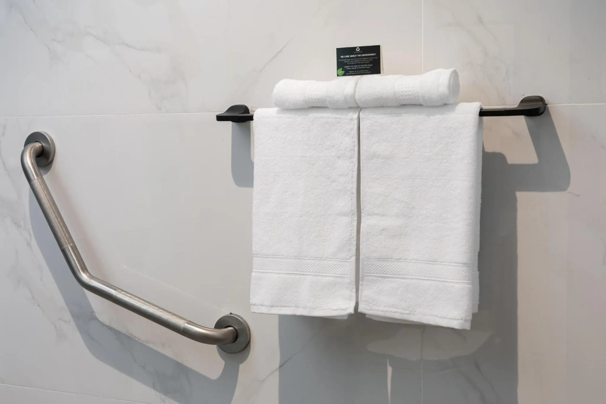 Bathroom in Marlo Hotel - فندق مارلو