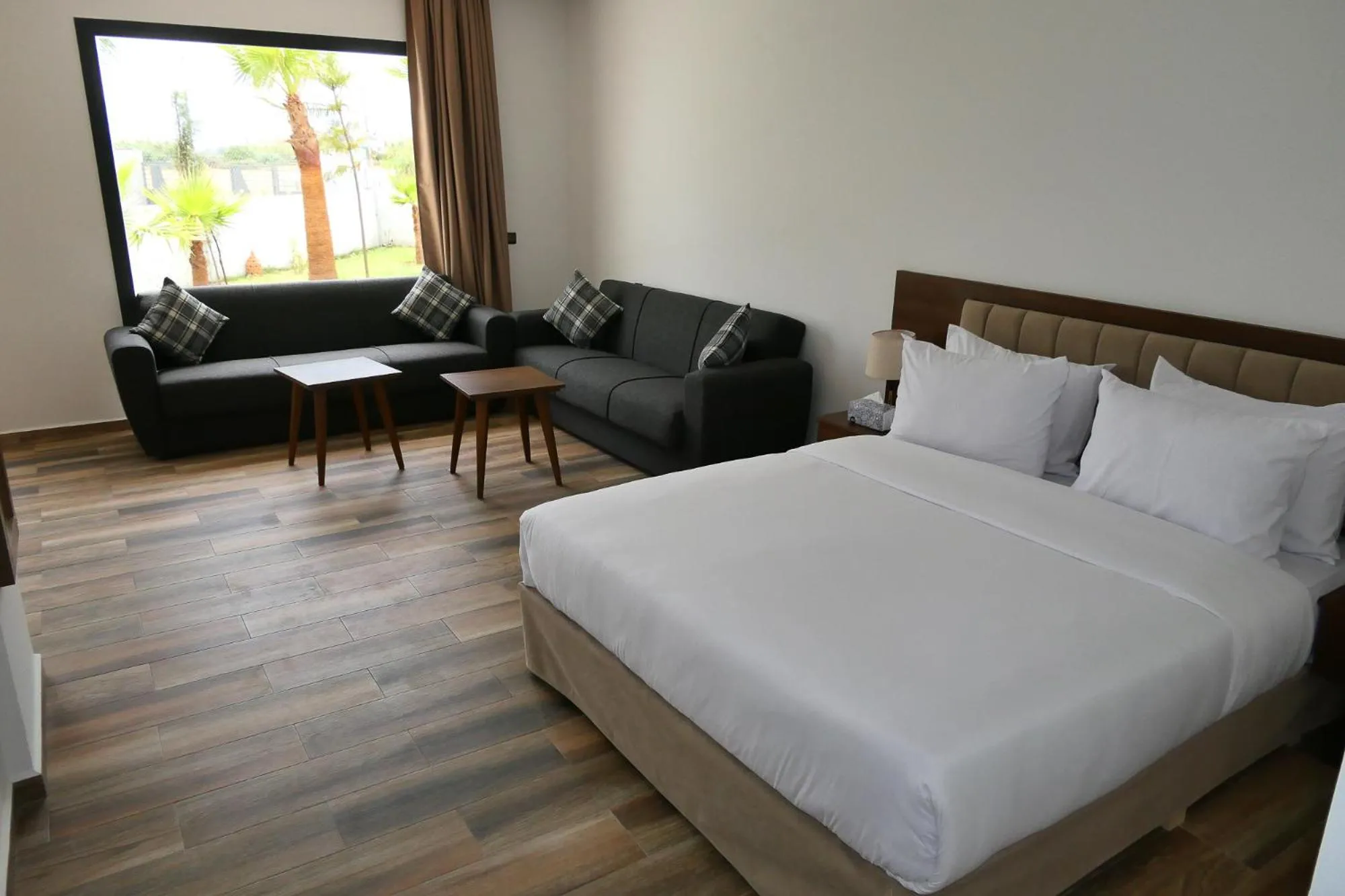 Photo of the whole room, Bed in Hôtel Corail de Cabo