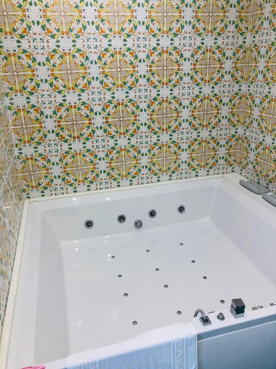 Bath in Da Clotilde