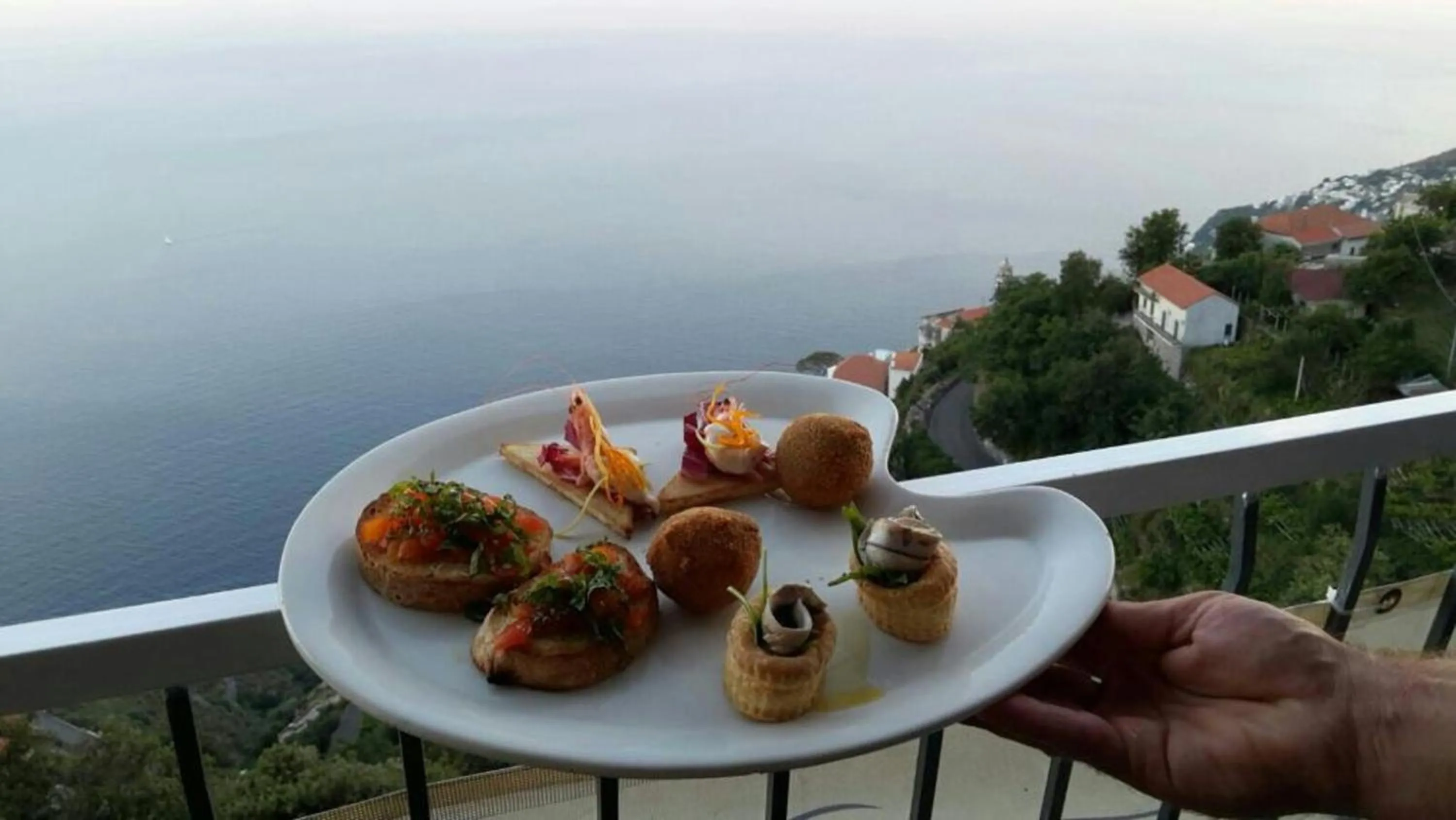 Restaurant/places to eat in Da Clotilde