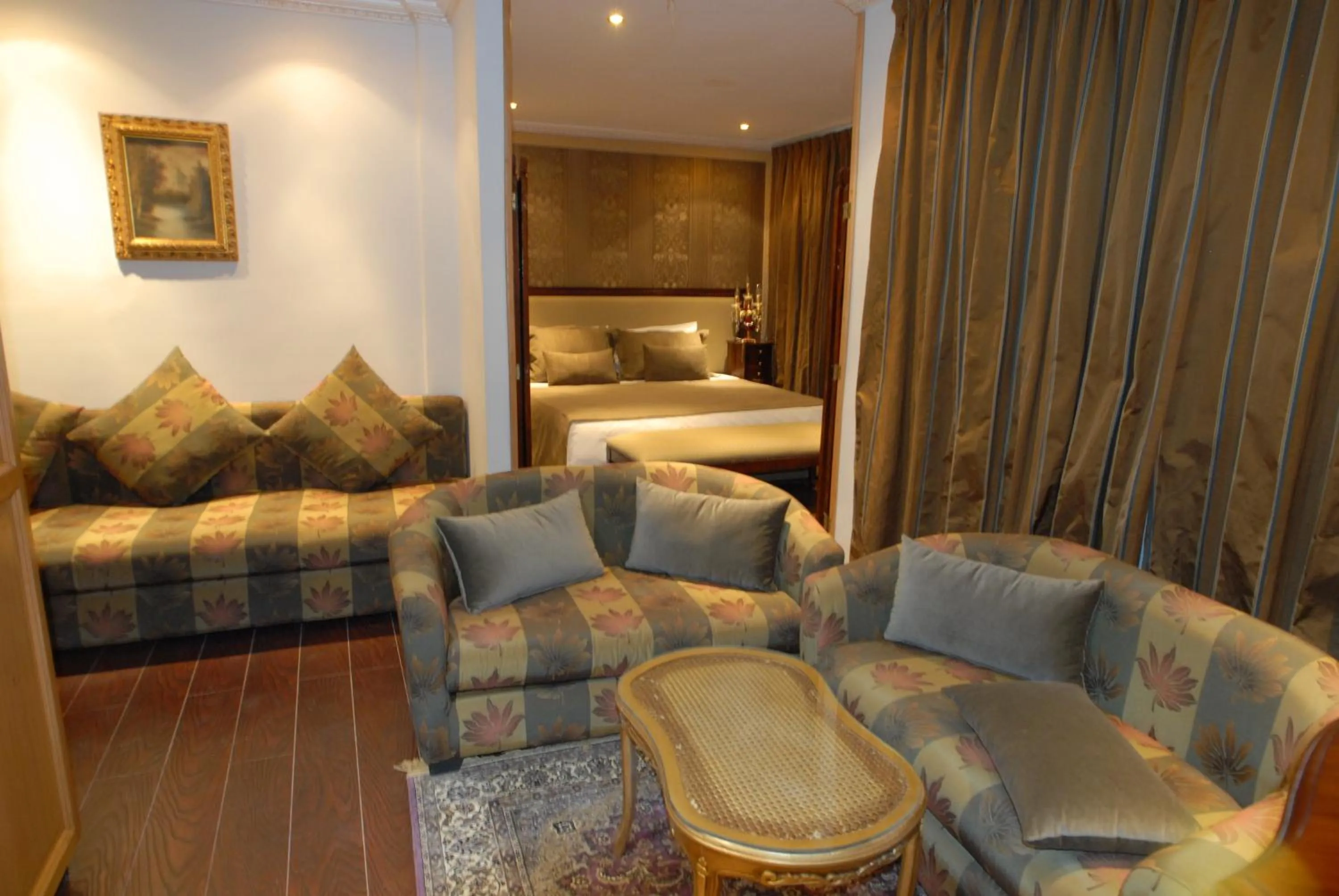 Photo of the whole room, Bed in Résidence Ifrane Palace