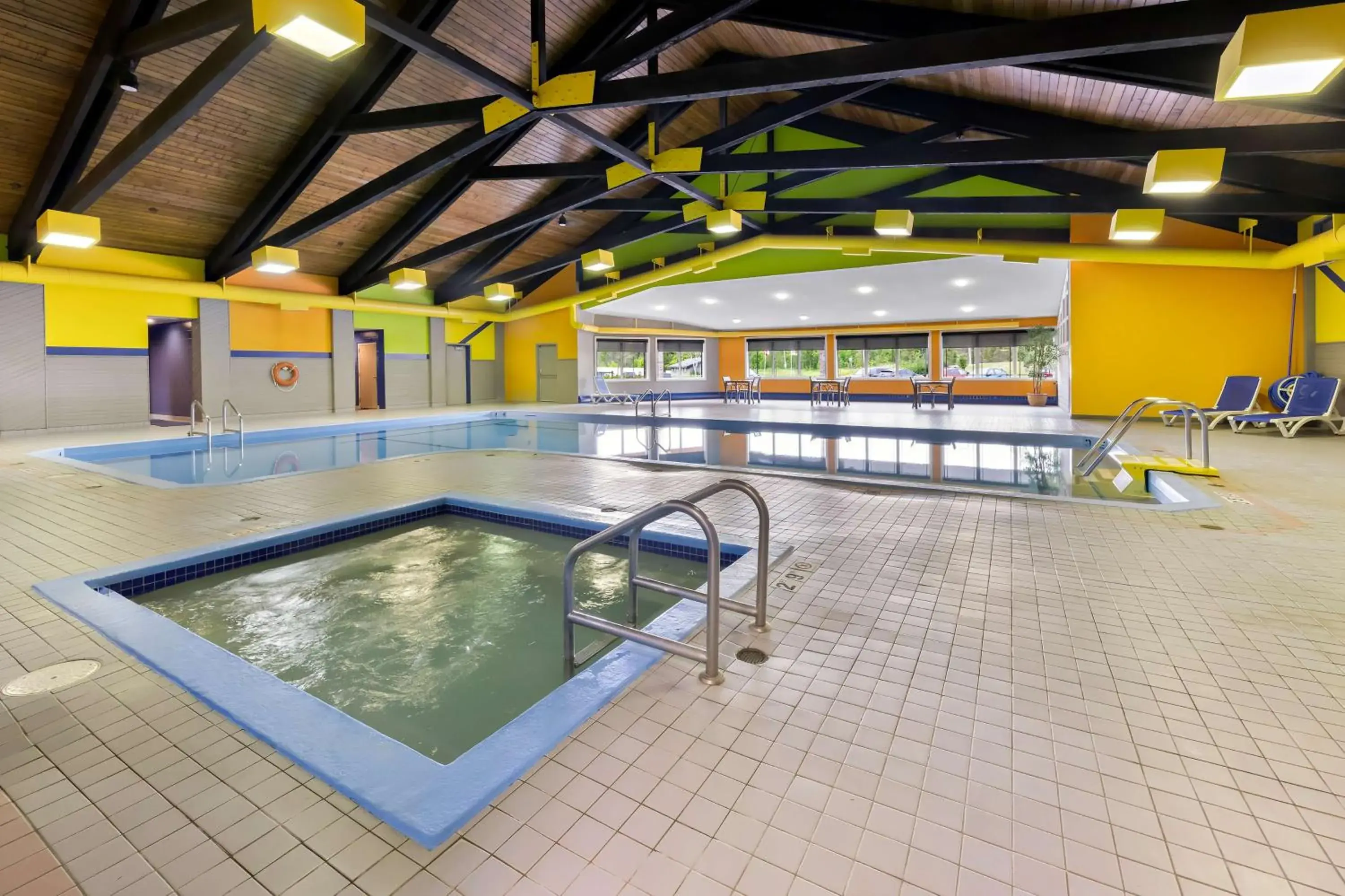 Pool view in Best Western Plus NorWester Hotel & Conference Centre Pool view in Best Western Plus NorWester Hotel & Conference Centre