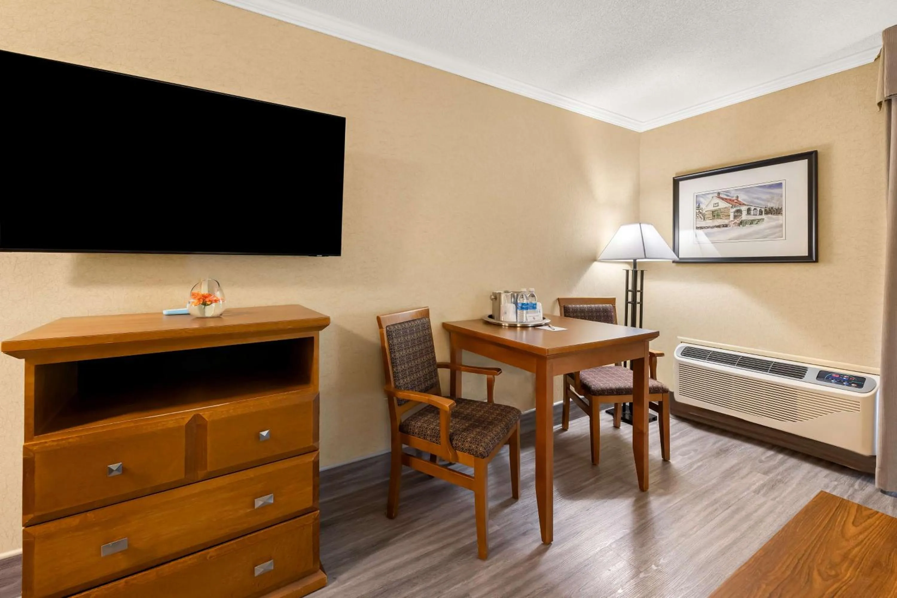 Photo of the whole room in Best Western Plus NorWester Hotel & Conference Centre