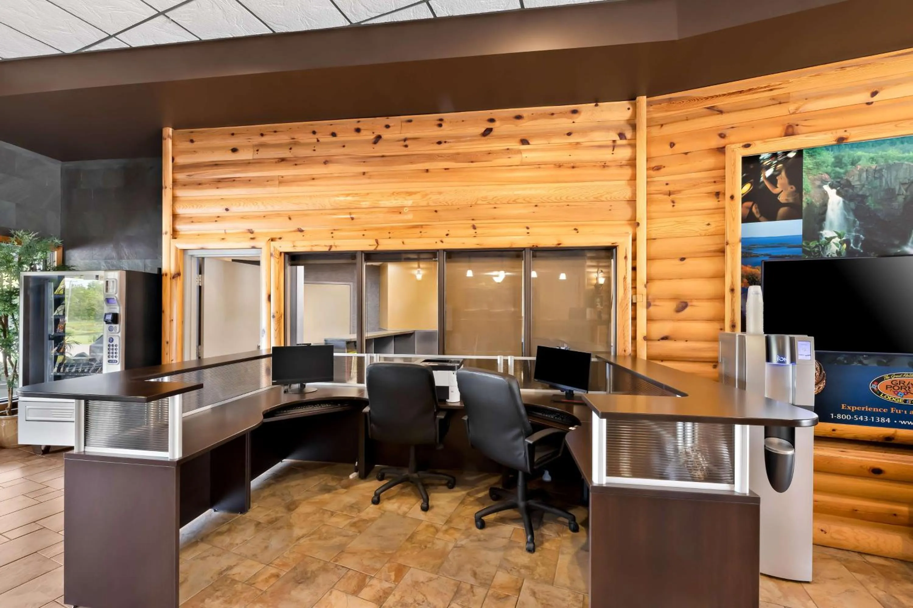 Business facilities in Best Western Plus NorWester Hotel & Conference Centre