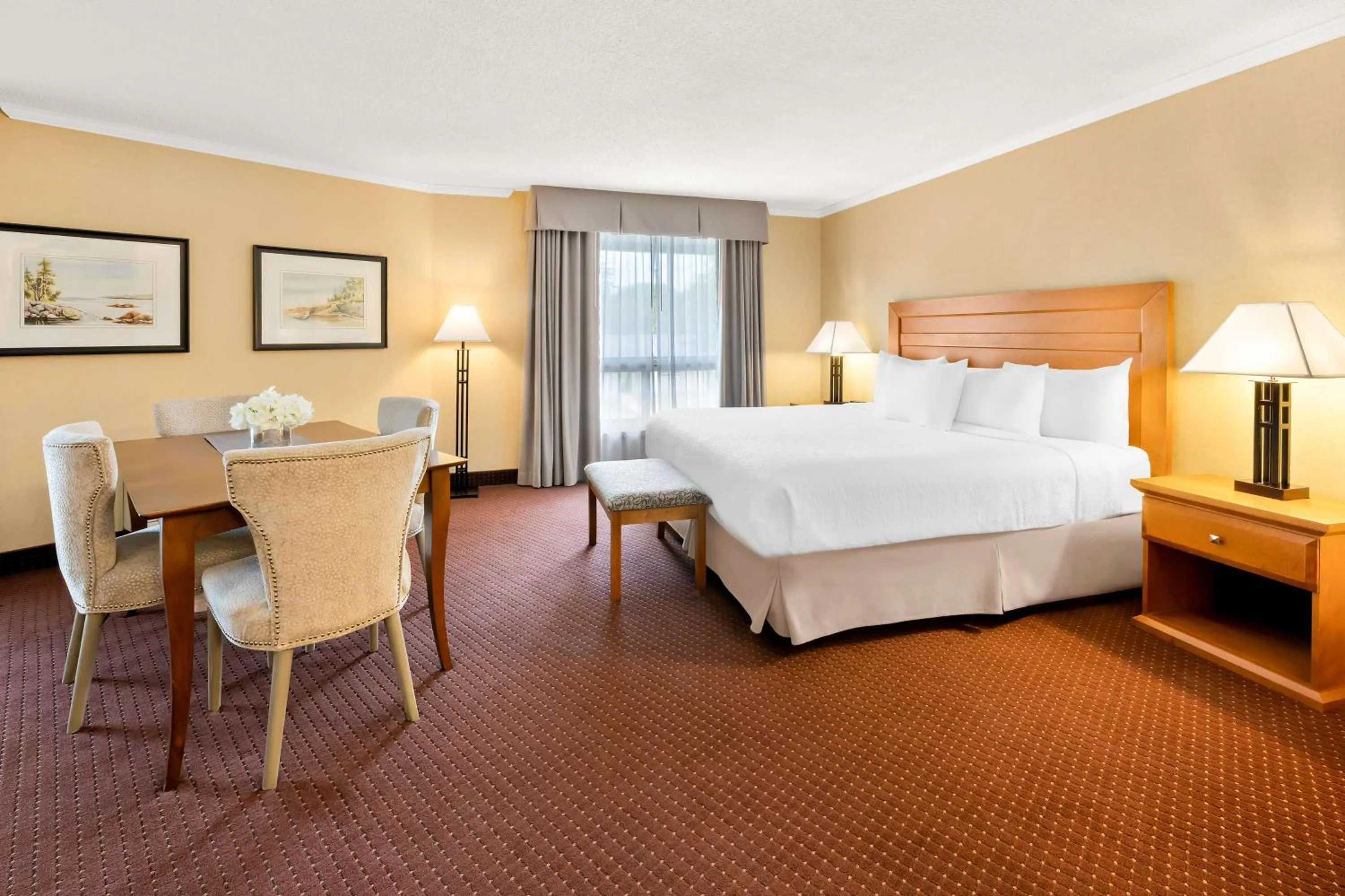 Photo of the whole room, Bed in Best Western Plus NorWester Hotel & Conference Centre