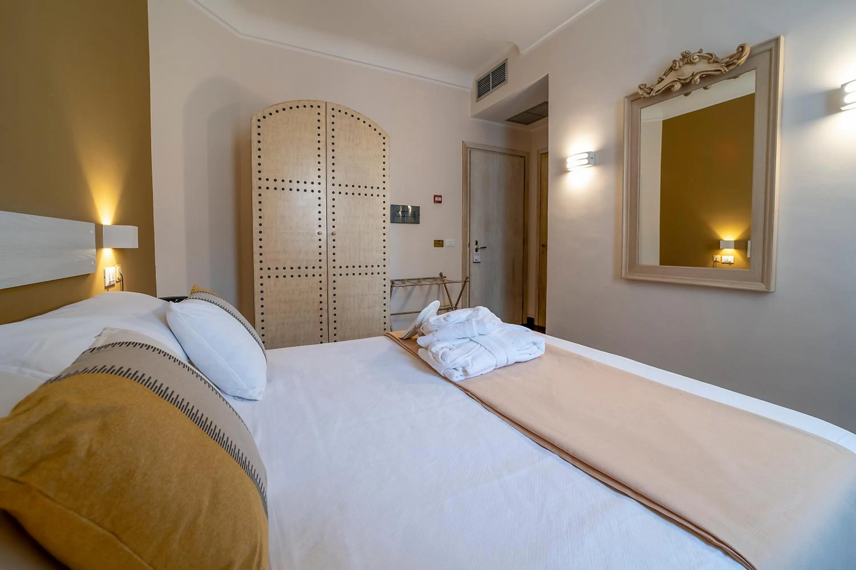 Bed in Hotel Vecchio Borgo