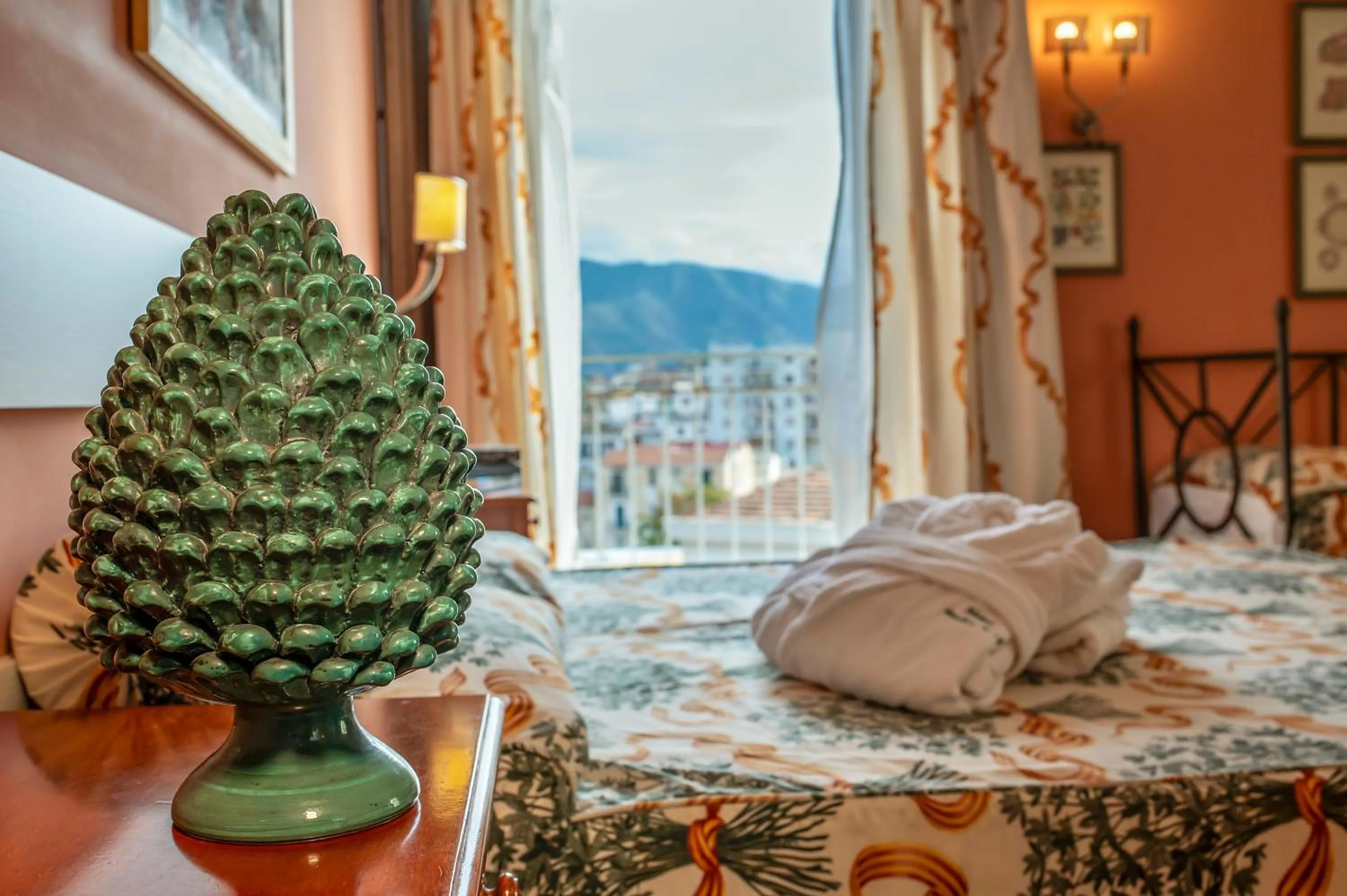 Bed in Hotel Vecchio Borgo