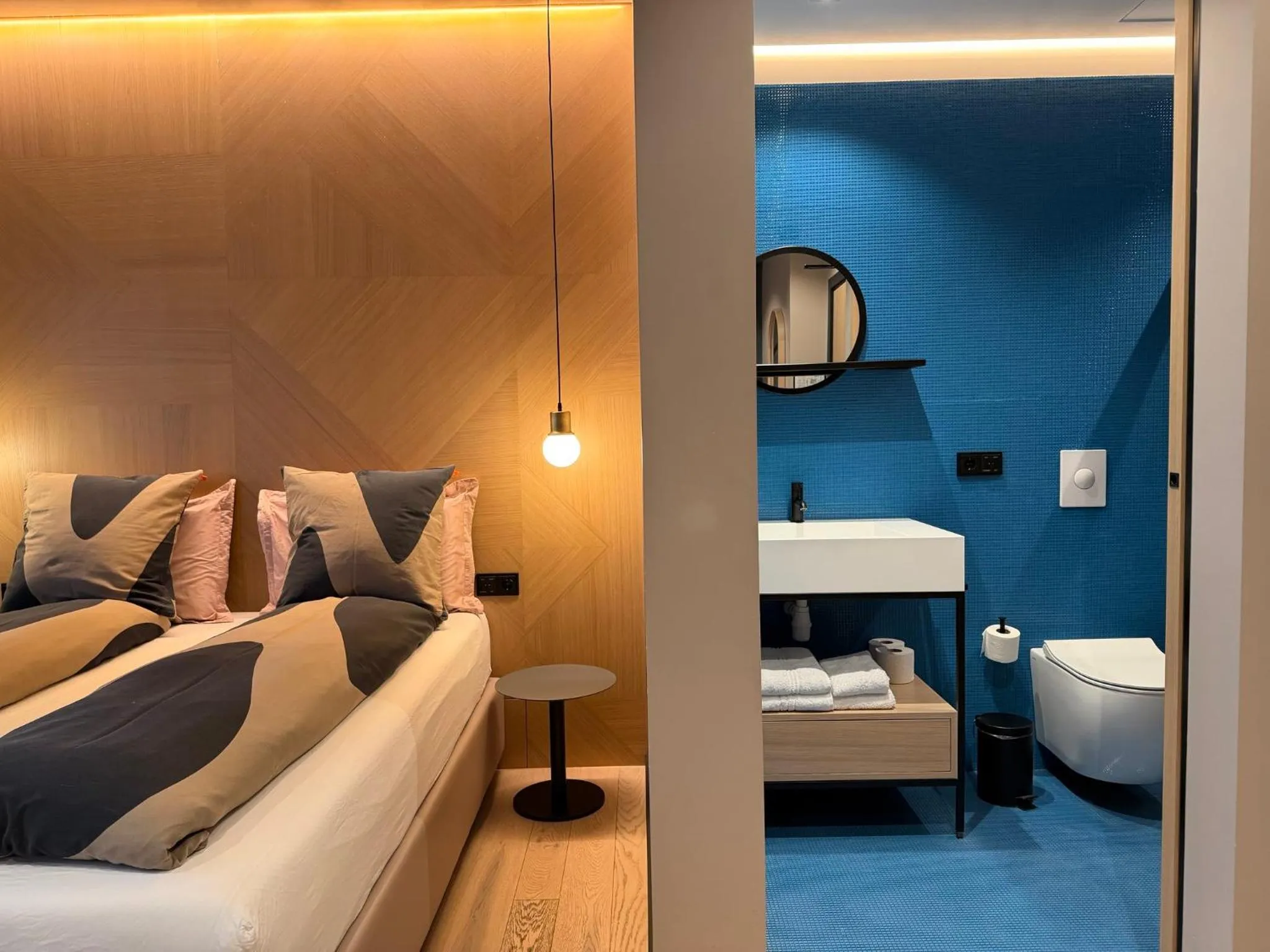 Bedroom in Hotel Lotus