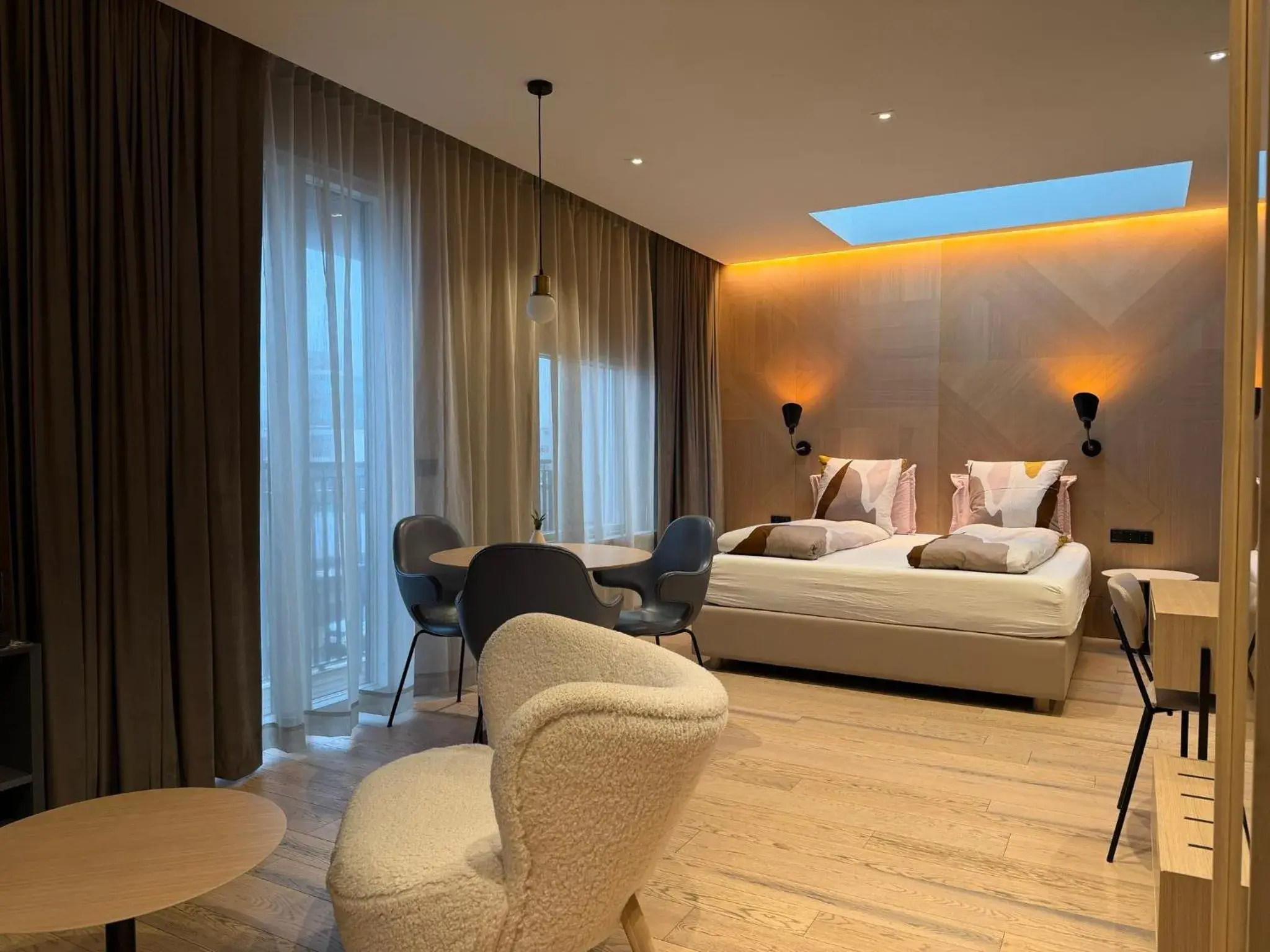 Bedroom, Bed in Hotel Lotus Bedroom, Bed in Hotel Lotus