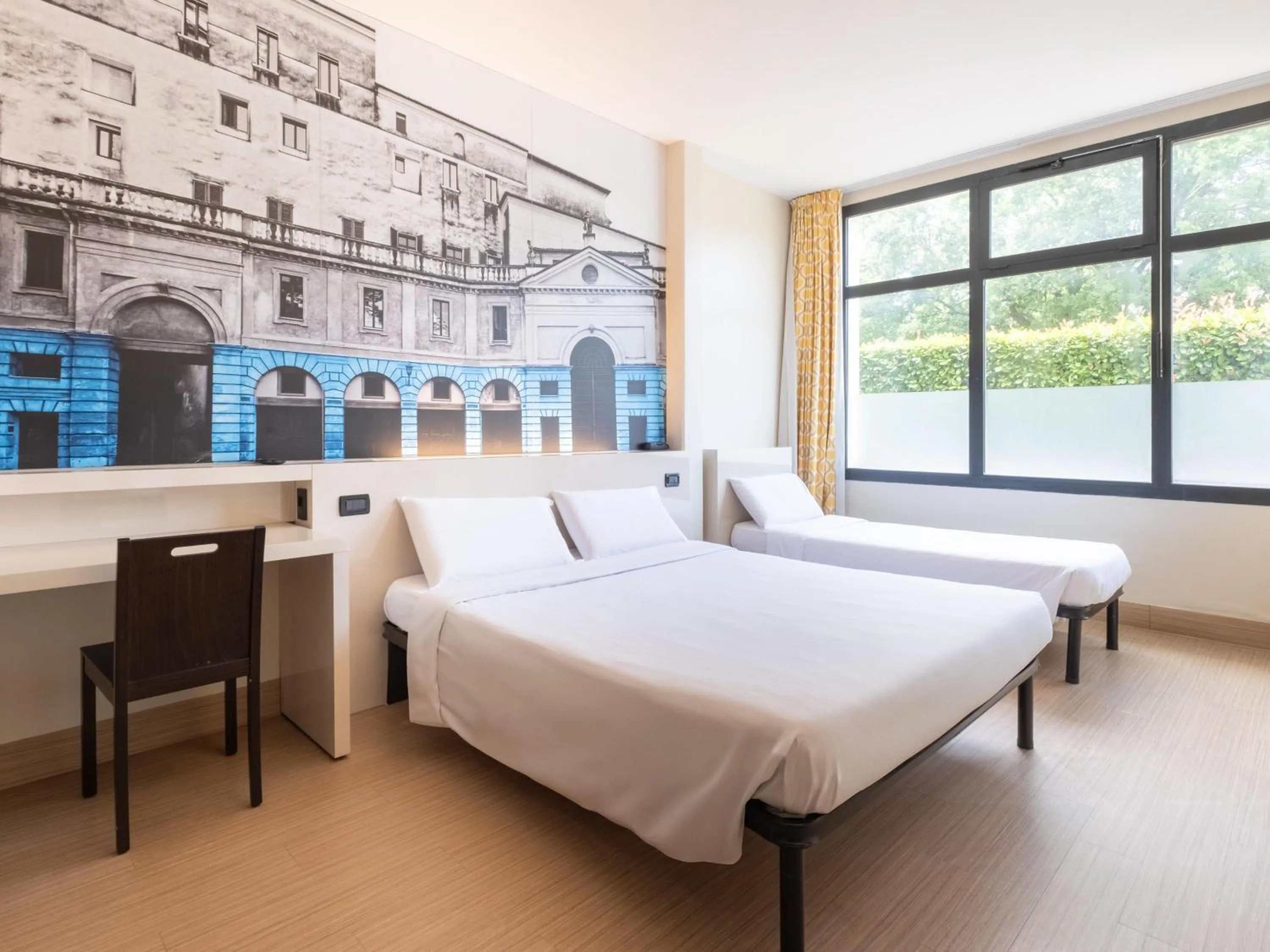 Photo of the whole room, Bed in B&B HOTEL Mantova