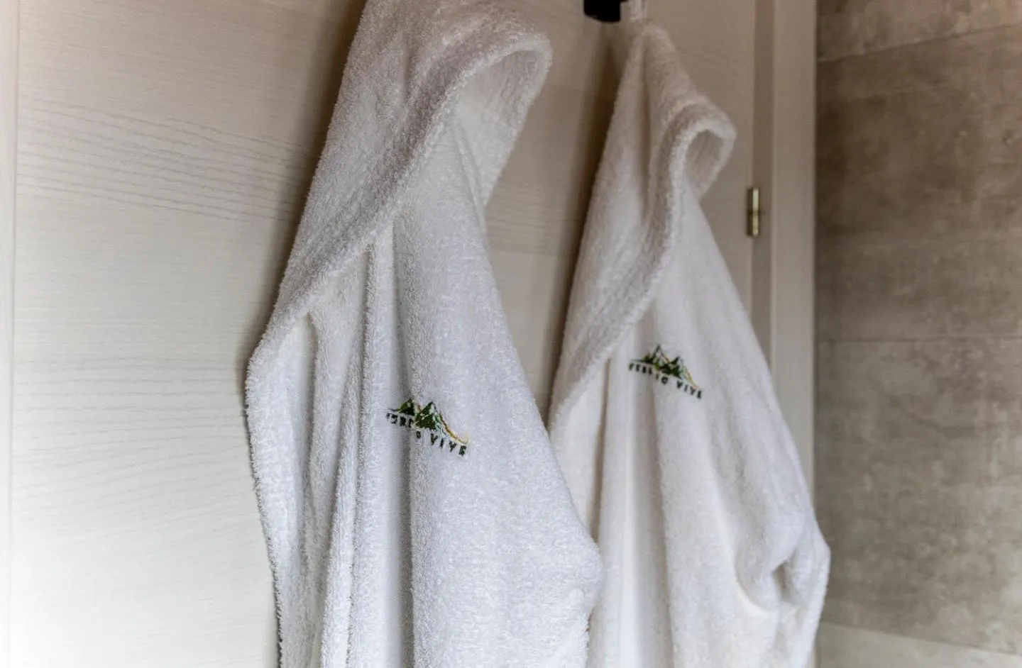 towels in El Hotel & SPA de Verdiago