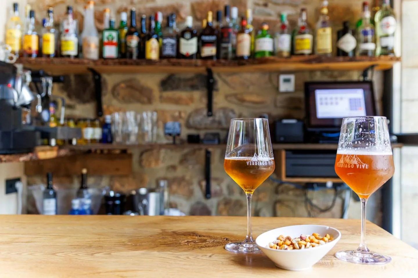 Lounge or bar in El Hotel & SPA de Verdiago