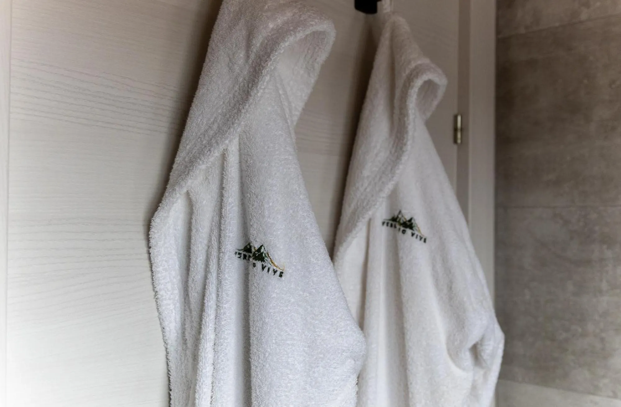 towels in El Hotel & SPA de Verdiago