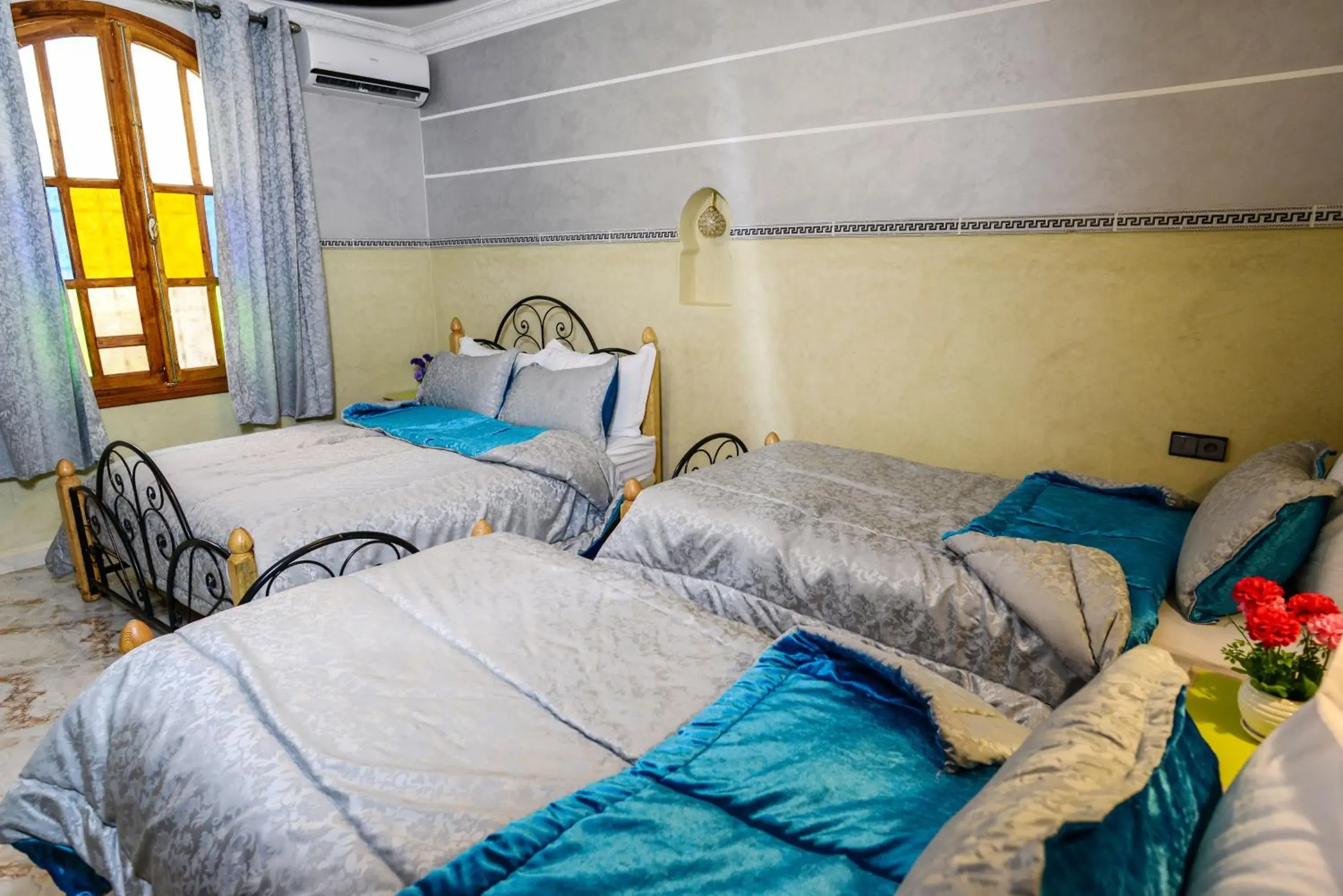 Standard Triple Room in Hôtel Faouzi Standard Triple Room in Hôtel Faouzi