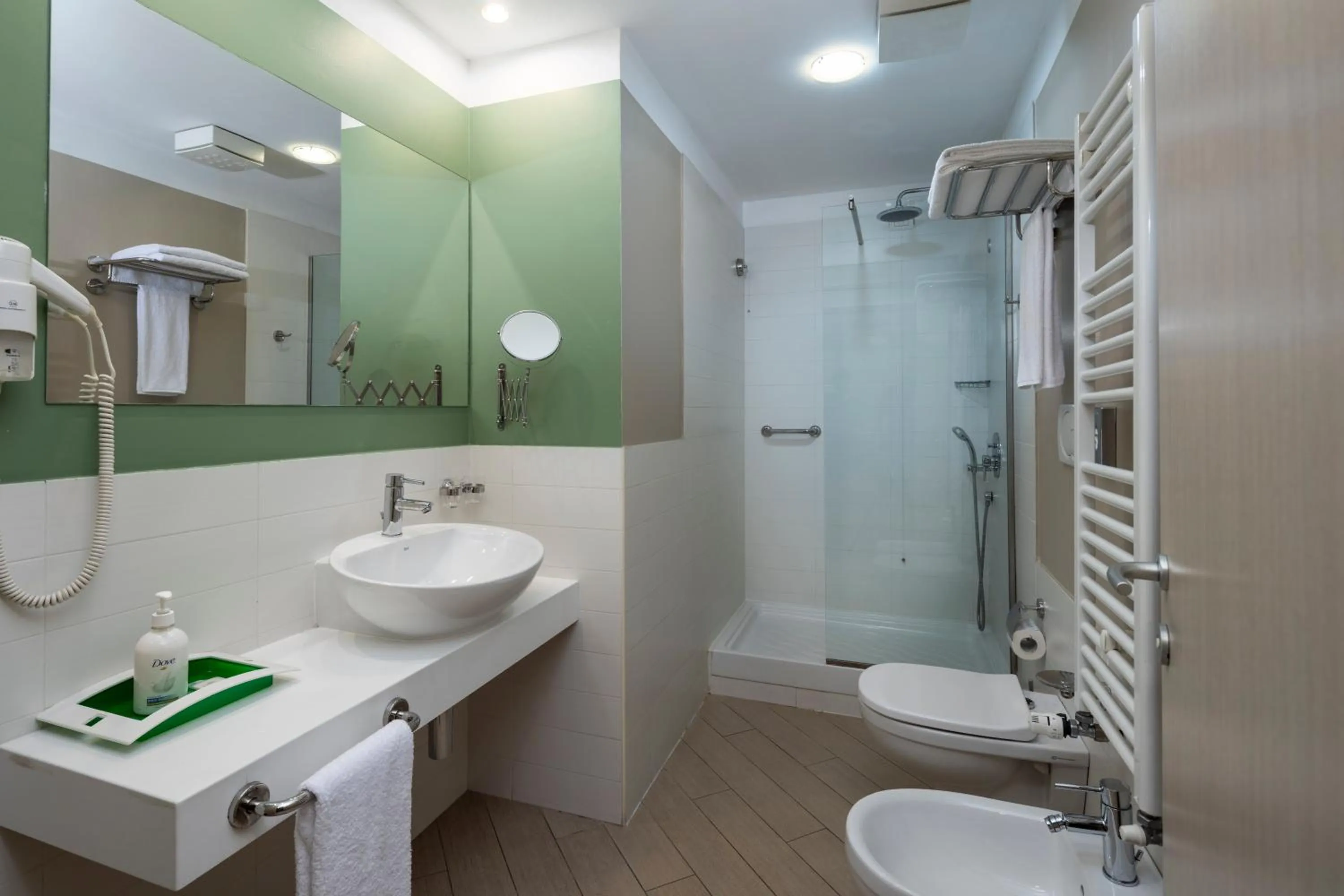 Shower in CHC Business Residence