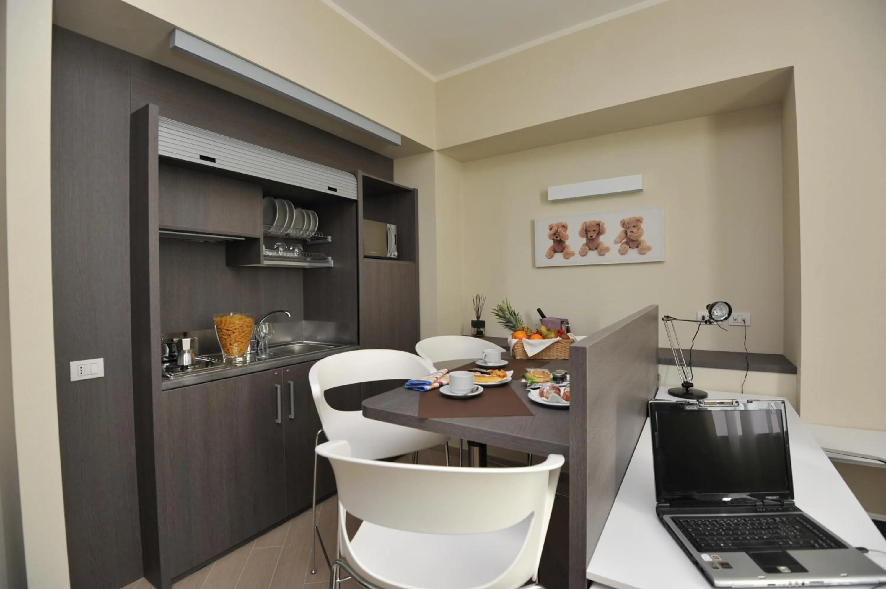 Dining area in CHC Business Residence