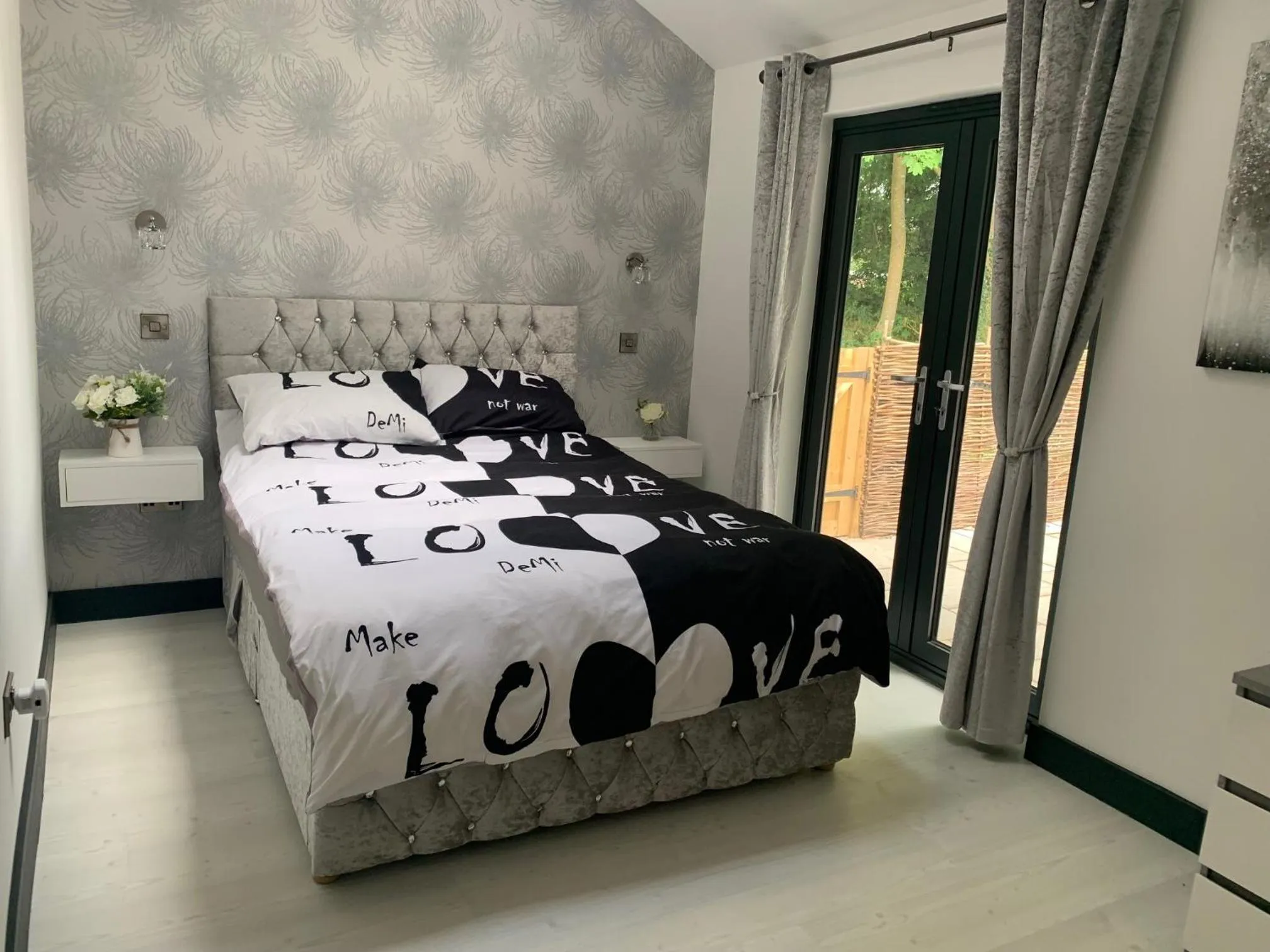 Bedroom, Bed in Belvedare-Suffolk