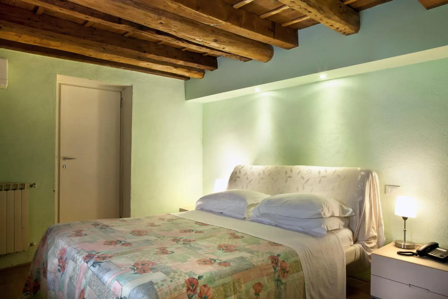 Bedroom, Bed in Boutique Hotel Scalzi - Adults Only Bedroom, Bed in Boutique Hotel Scalzi - Adults Only