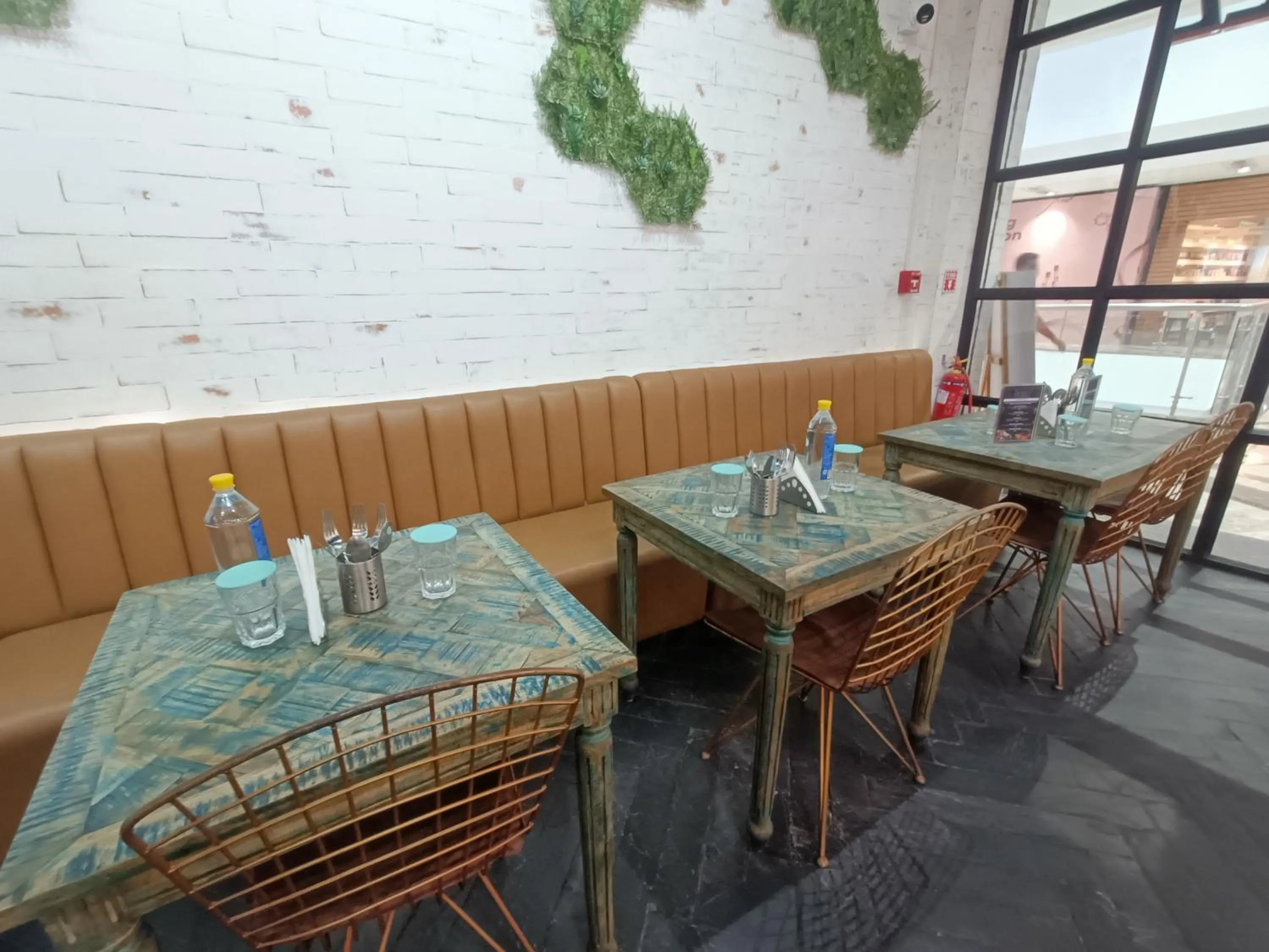 Restaurant/places to eat in Boulevard by Design Hotel Chennai