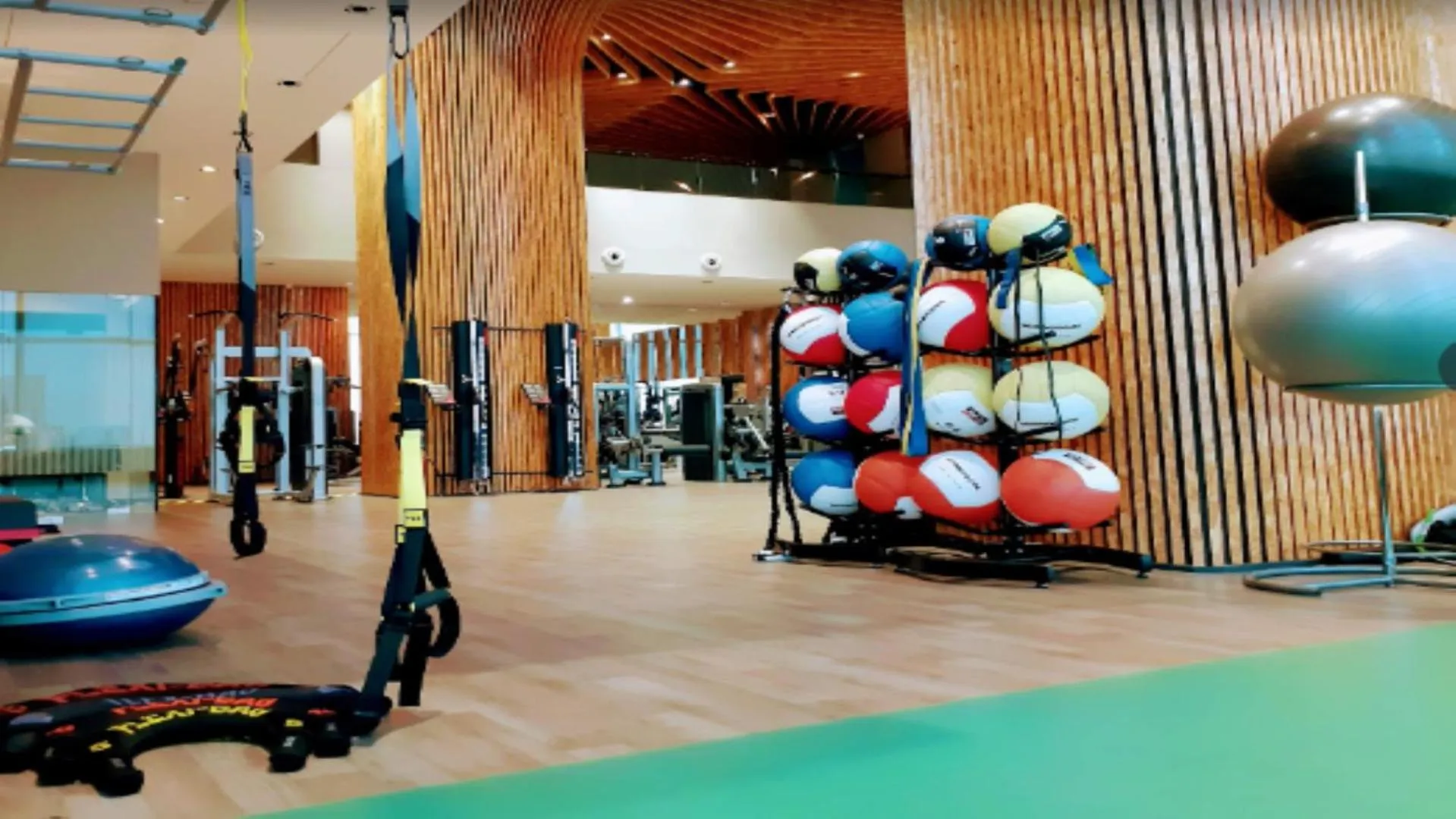 Fitness centre/facilities in Boulevard by Design Hotel Chennai