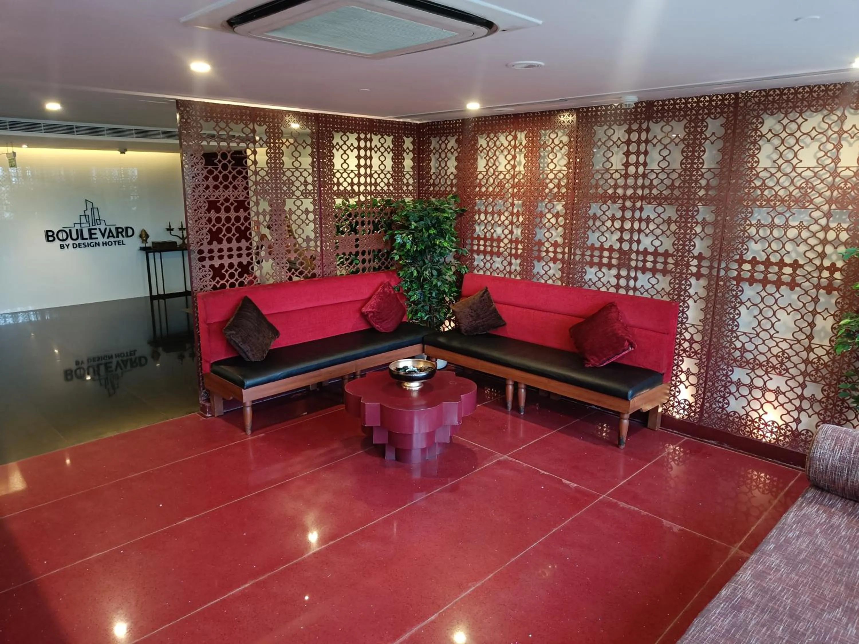 Lobby or reception in Boulevard by Design Hotel Chennai