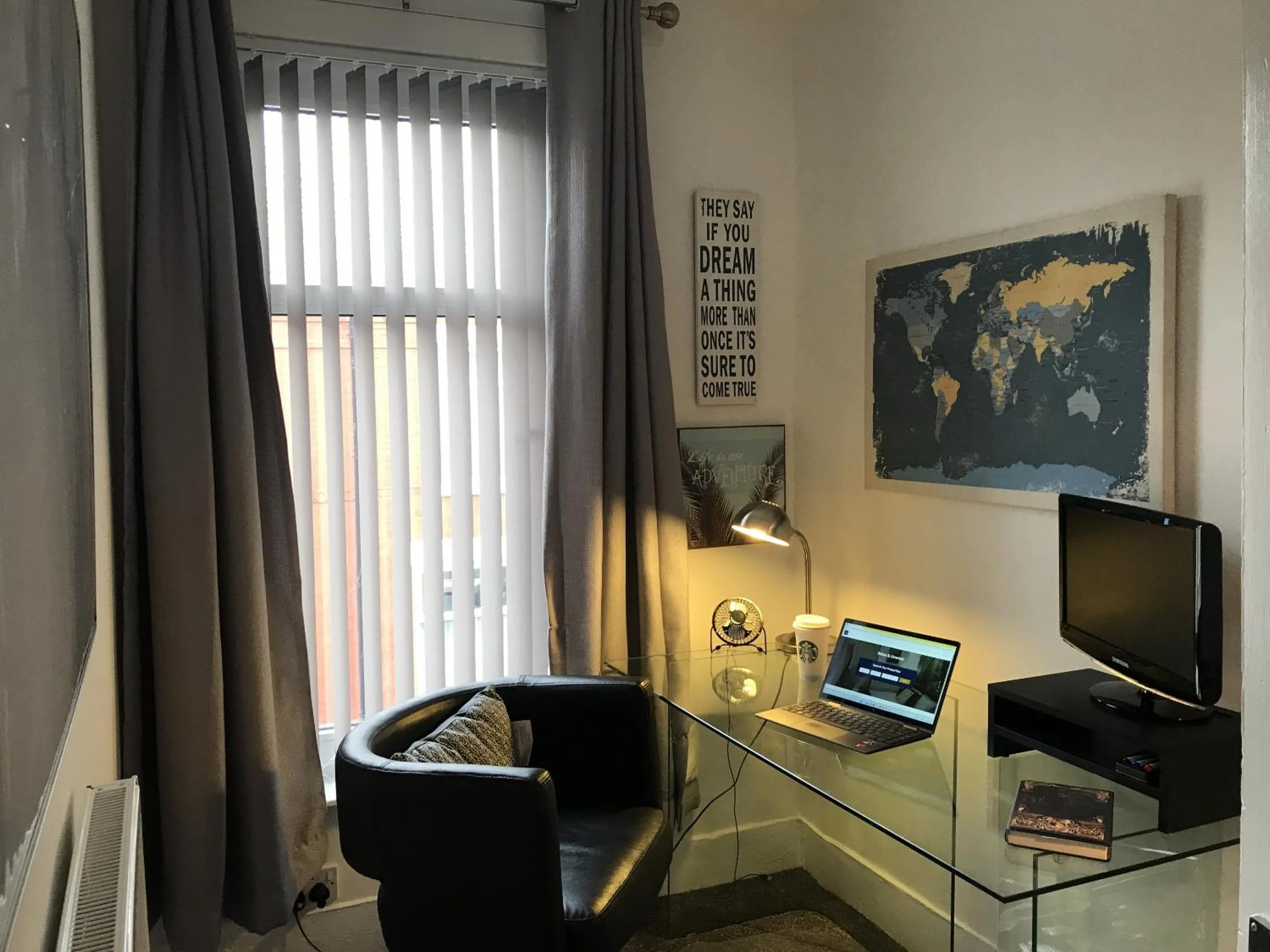 Other in Bright Spacious 3-bed with office & patio, Preston