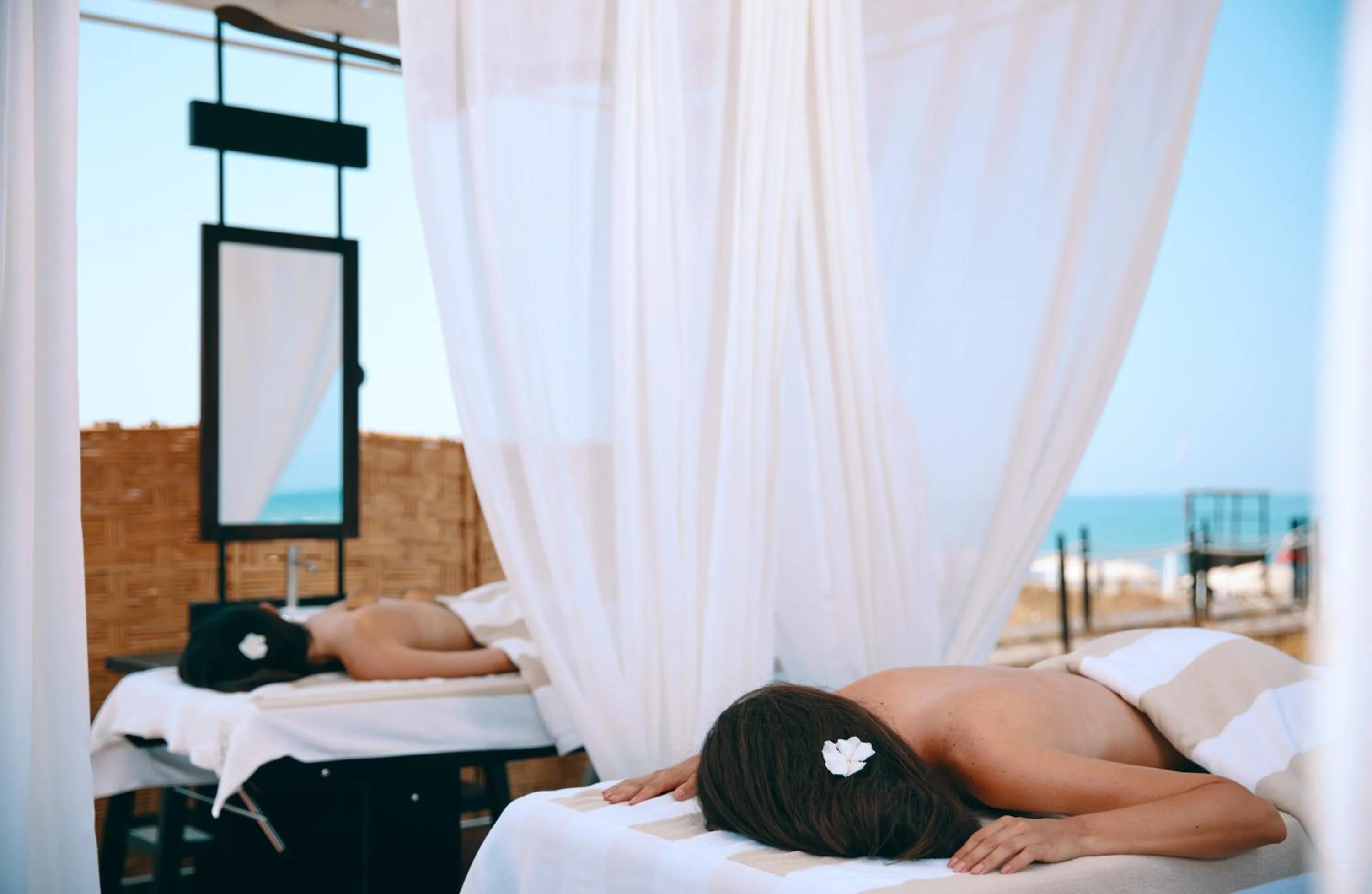 Natural landscape, Bed in Savoy Hotel & Spa - Preferred Hotels & Resorts