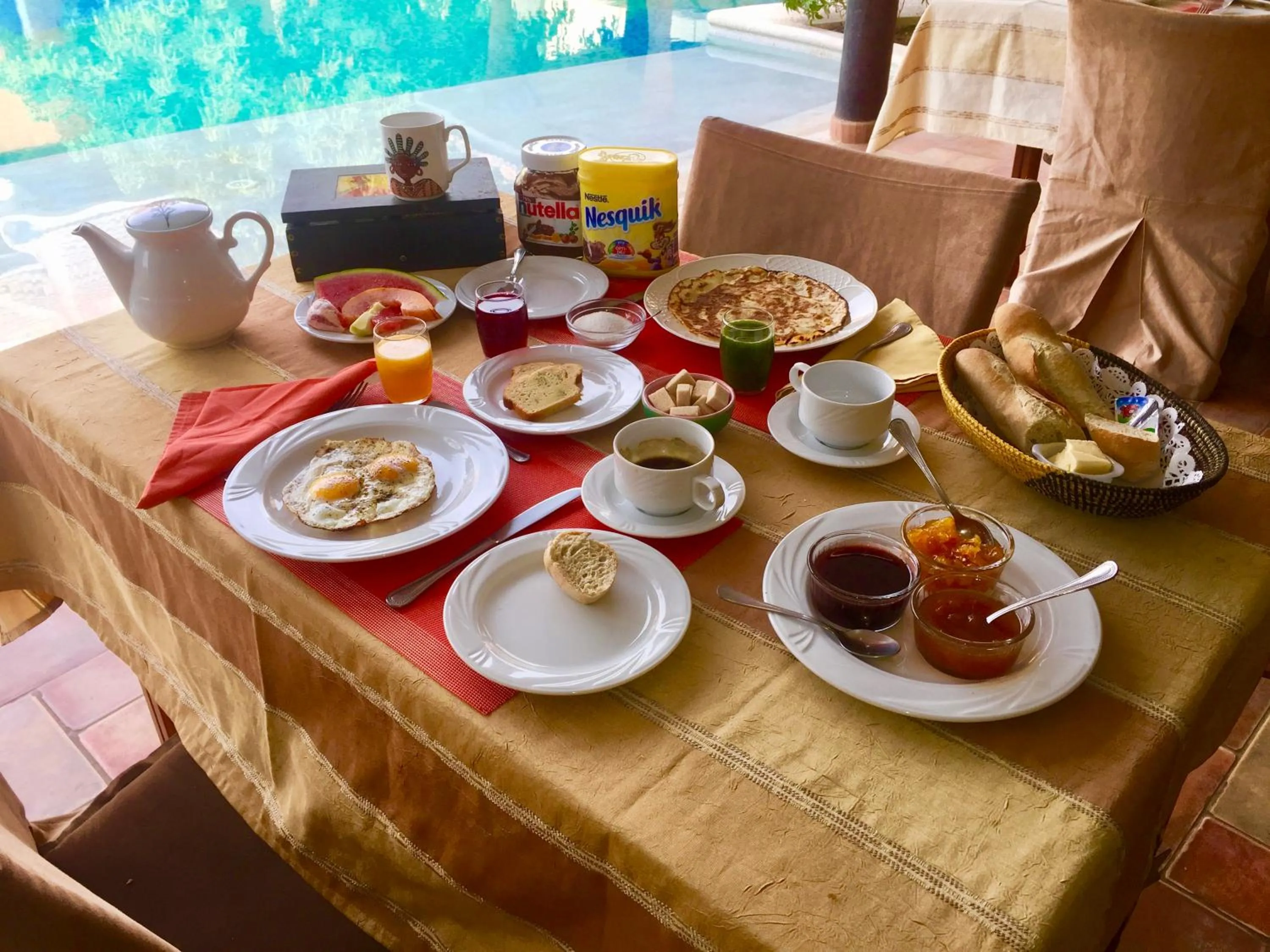 Breakfast in HOTEL Le Clos Des Papillons
