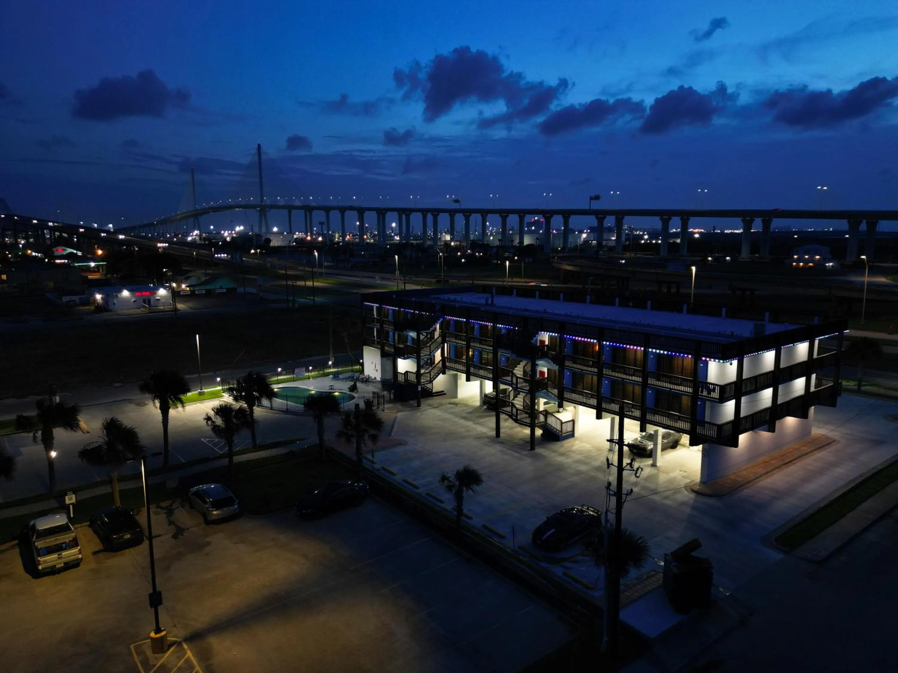 Property building in Hotel DeVille