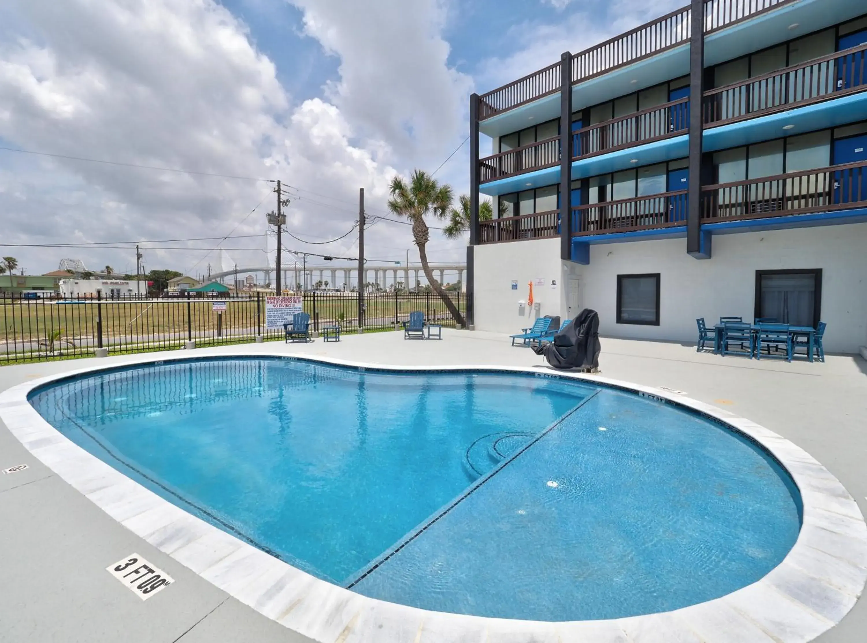 Property building in Hotel DeVille Property building in Hotel DeVille