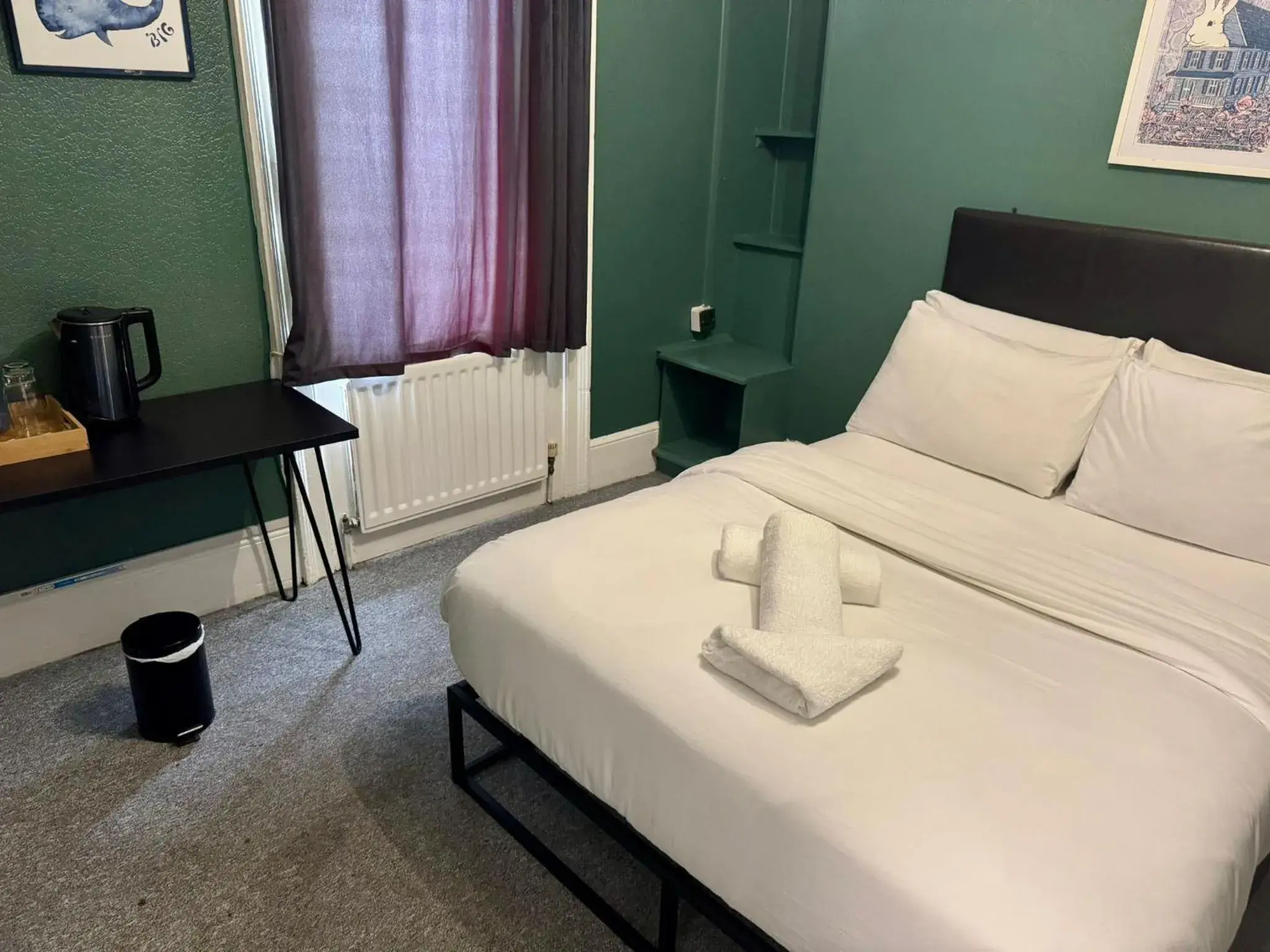 Bedroom, Bed in Number 19 Brighton Bedroom, Bed in Number 19 Brighton