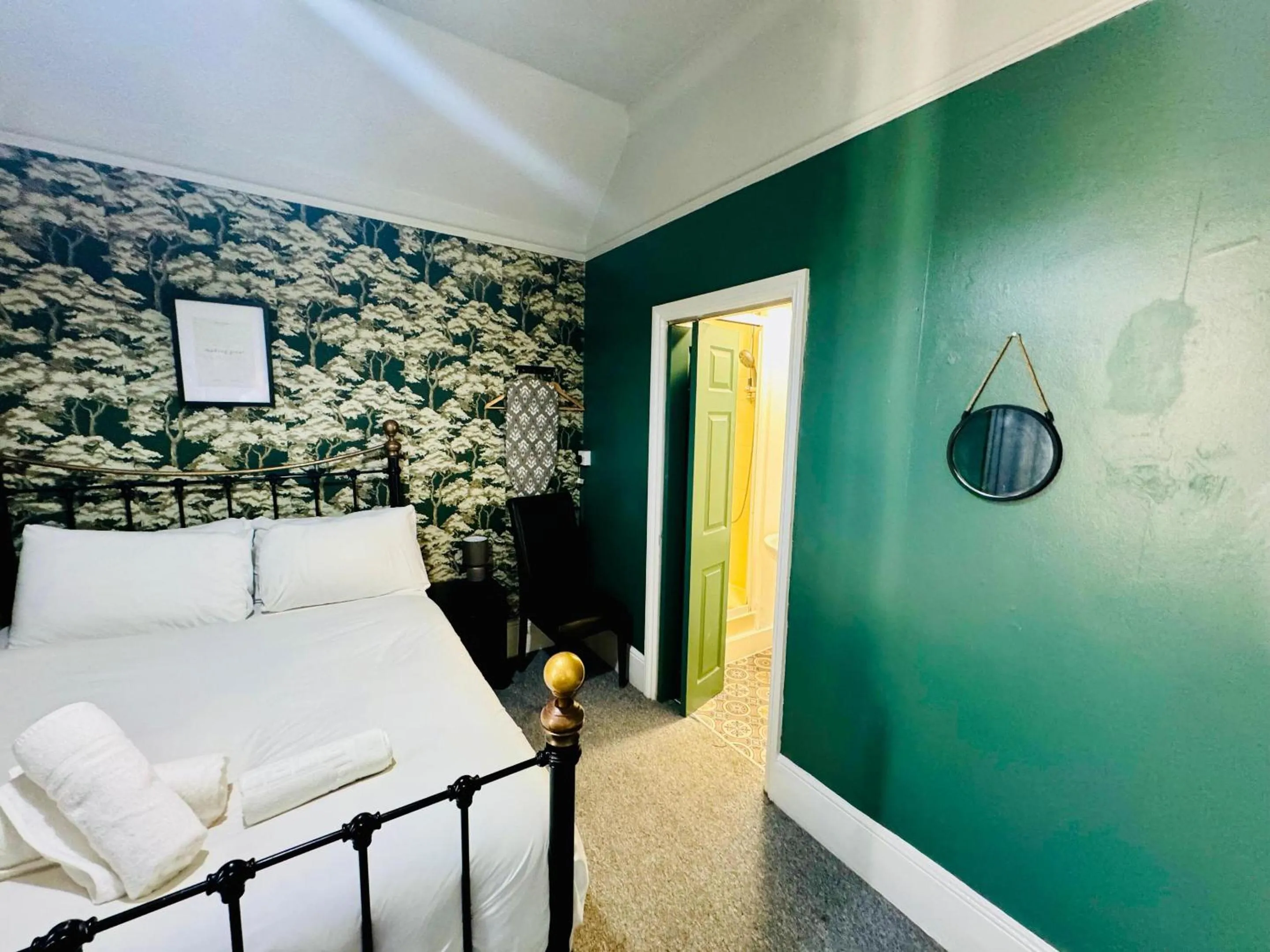 Bedroom, Bed in Number 19 Brighton