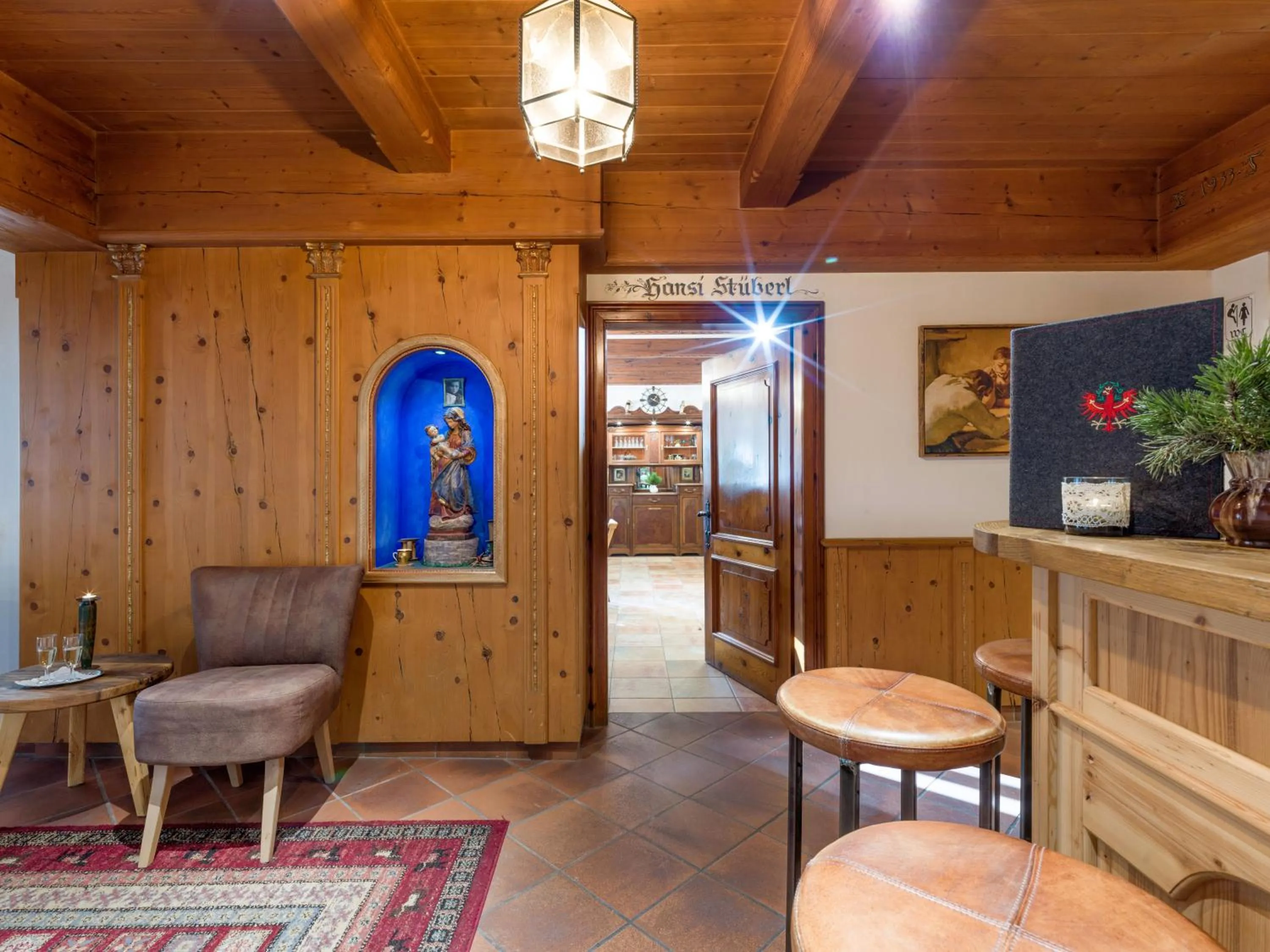 Lobby or reception in Hotel Gasthof Felsenkeller