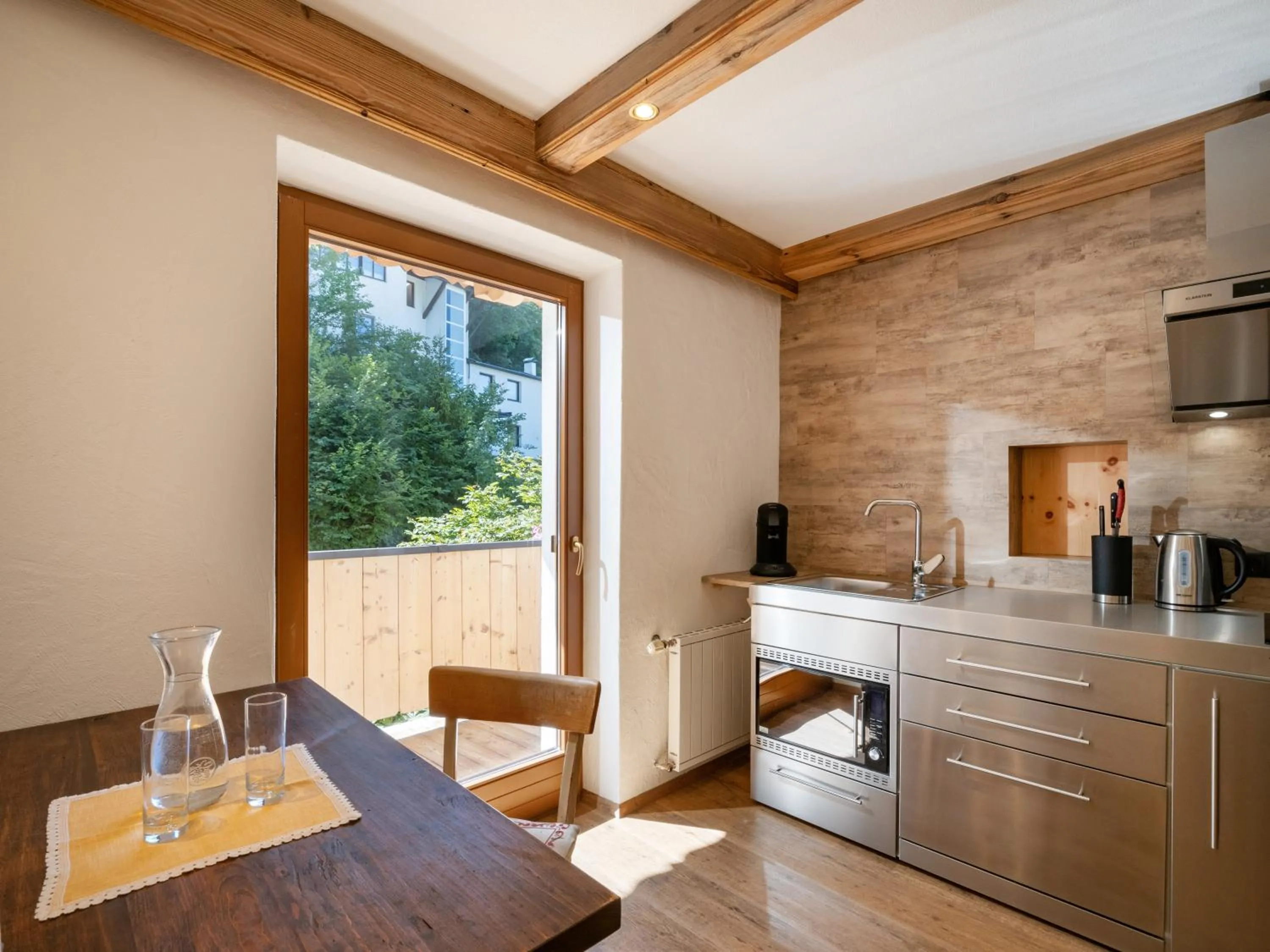 Kitchen or kitchenette in Hotel Gasthof Felsenkeller