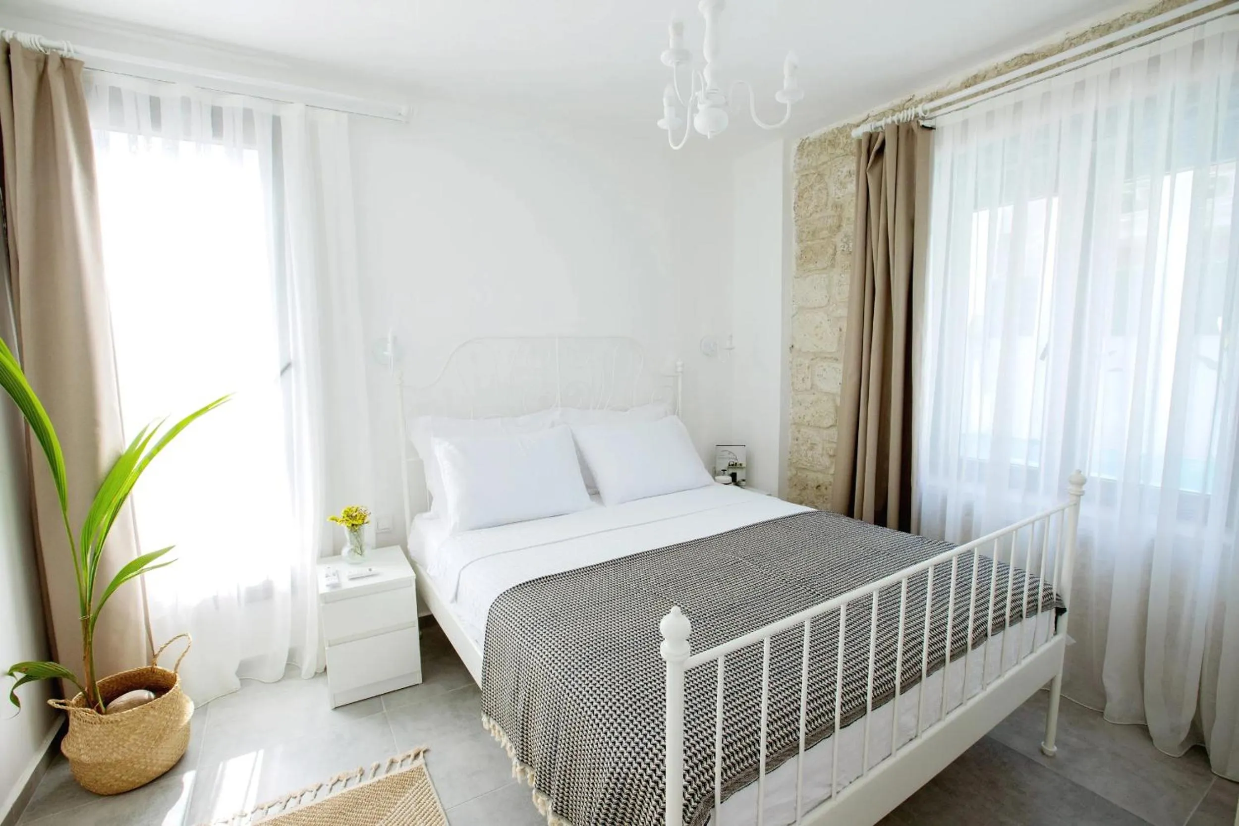 Bed in Voger Alaçatı Köyiçi