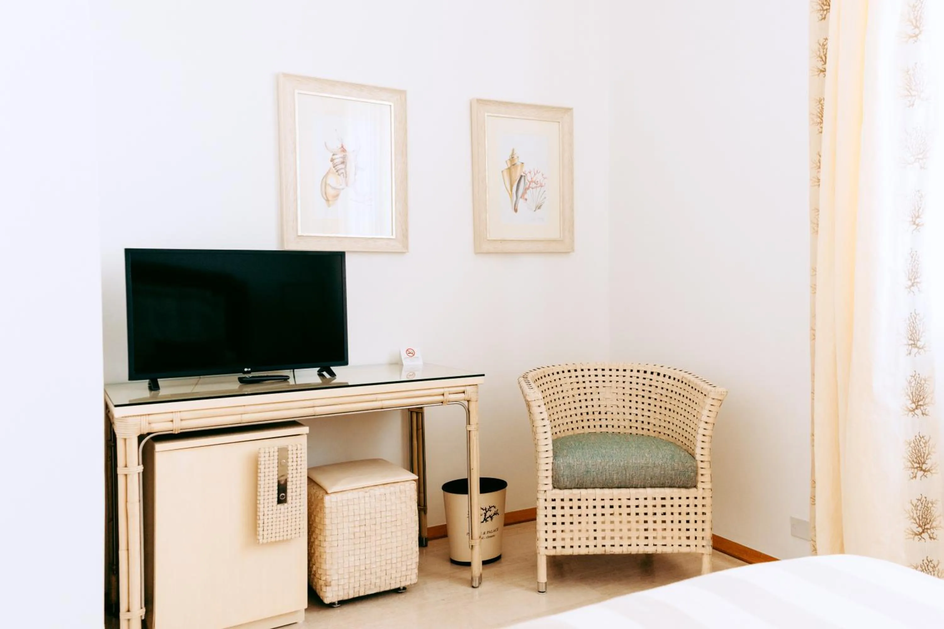 TV and multimedia in Relais Valle Dell'Idro