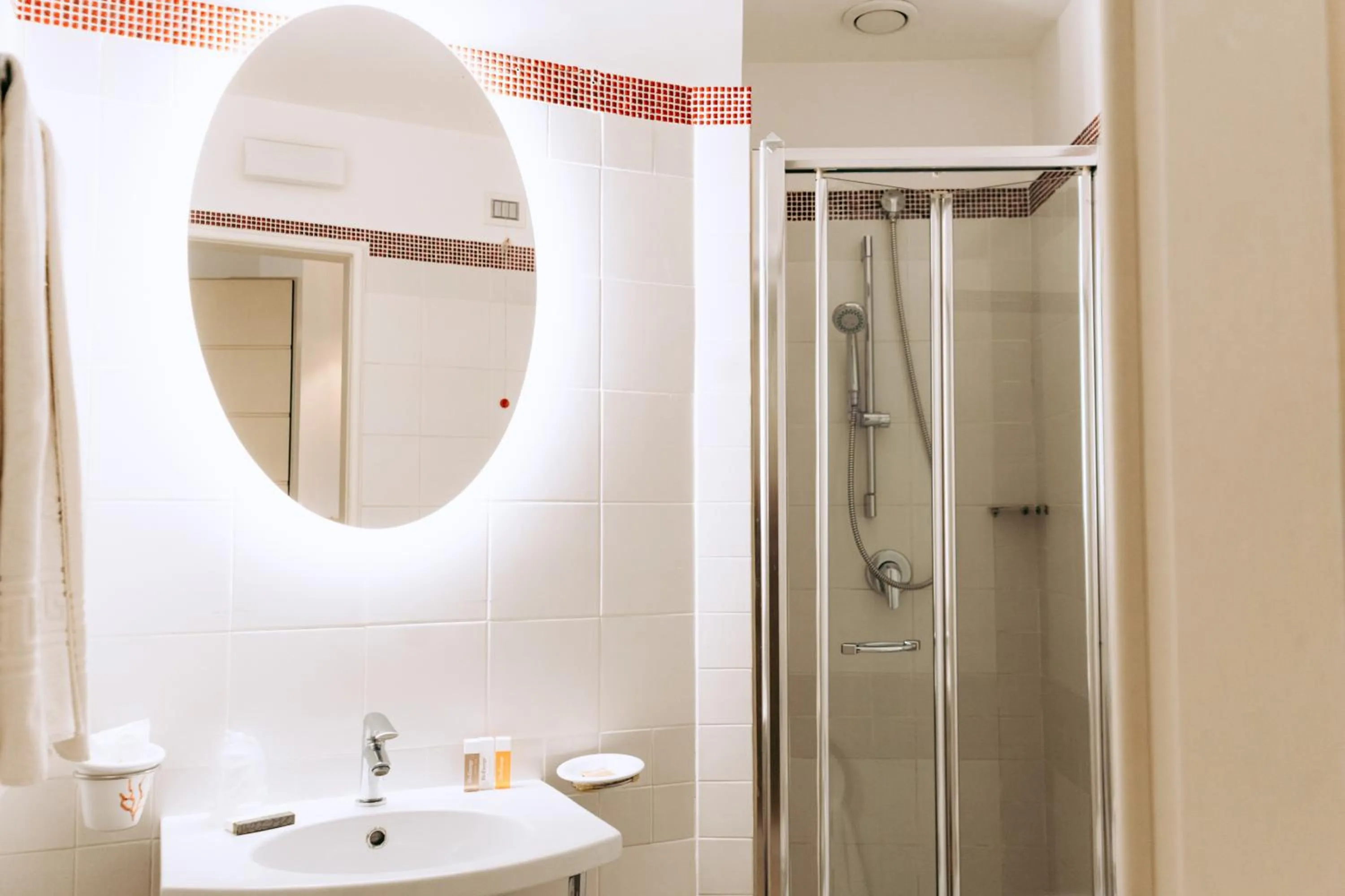 Shower in Relais Valle Dell'Idro