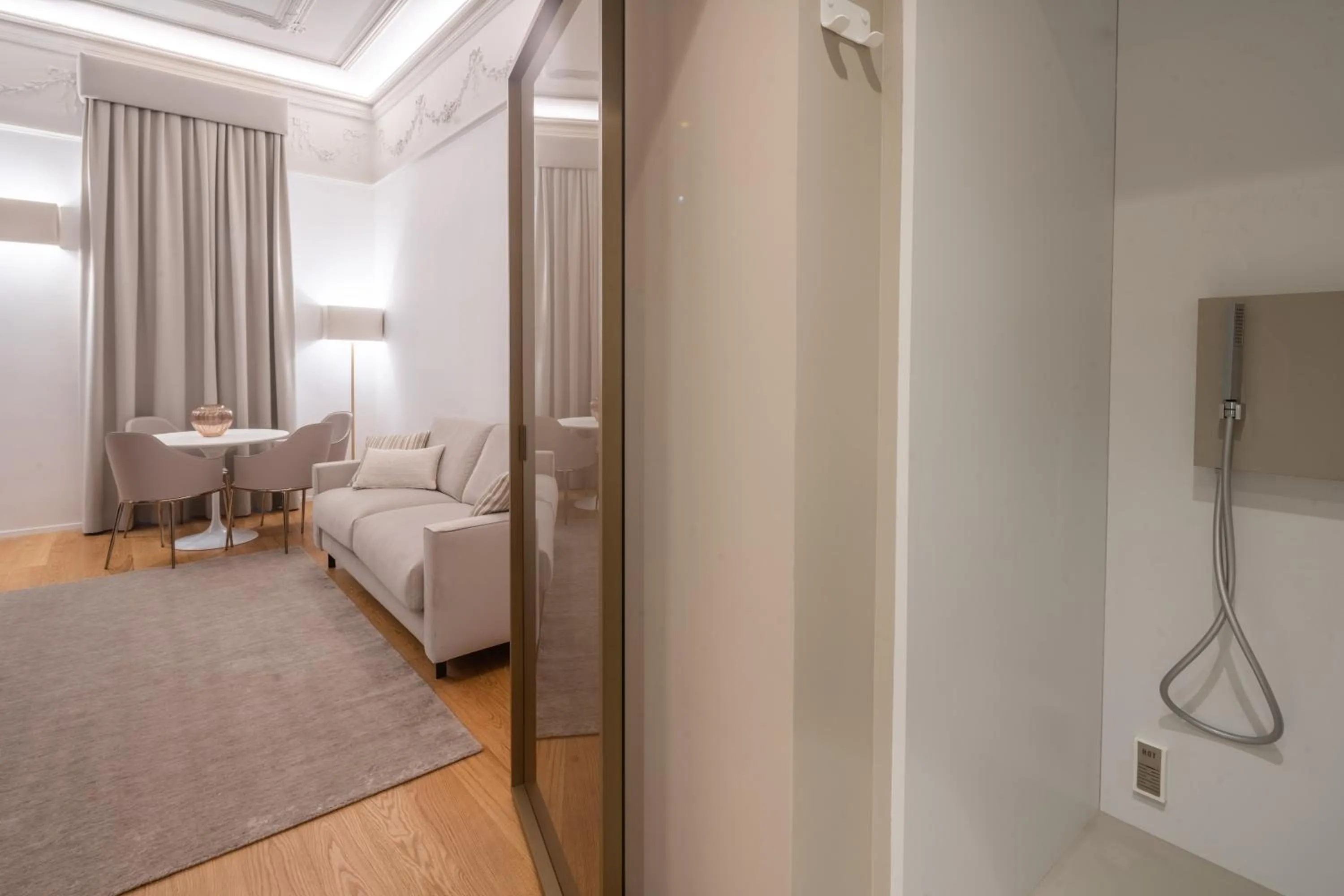 Bathroom, Bed in Ninfea Luxury Suites