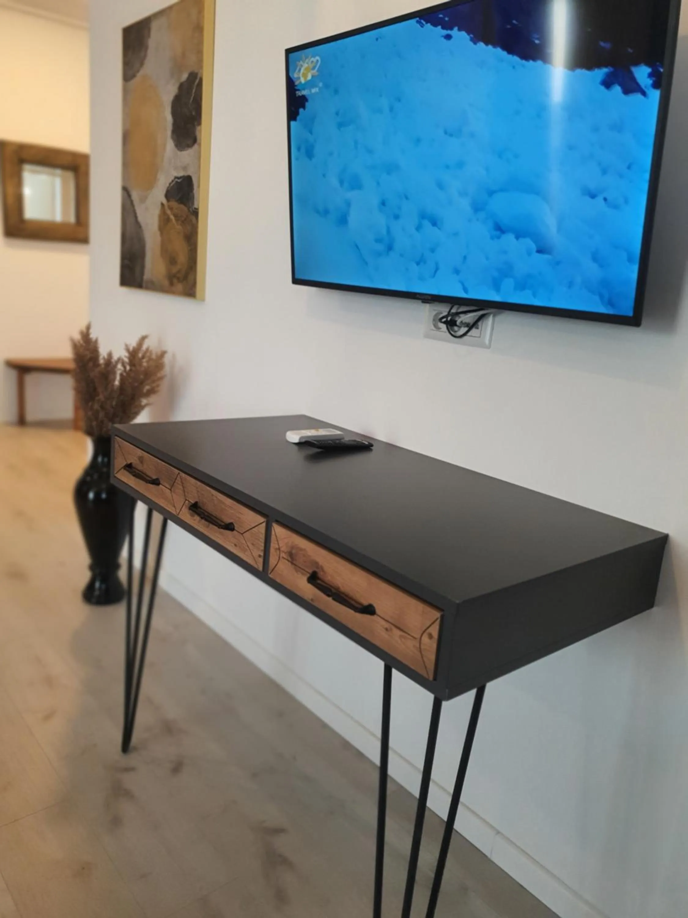 TV and multimedia in Grey Residence Apartments