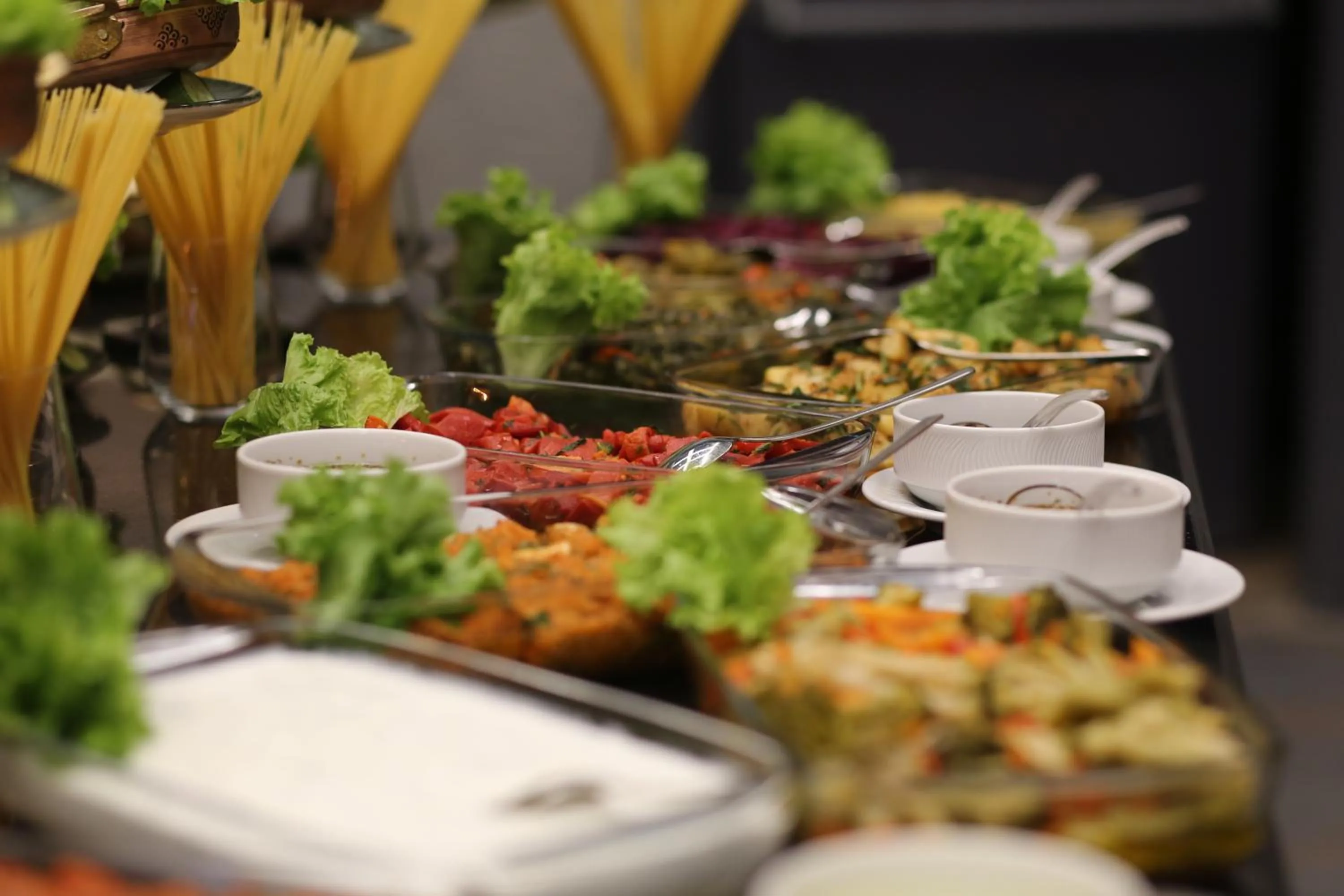 Restaurant/places to eat in Lala Grand Hotel