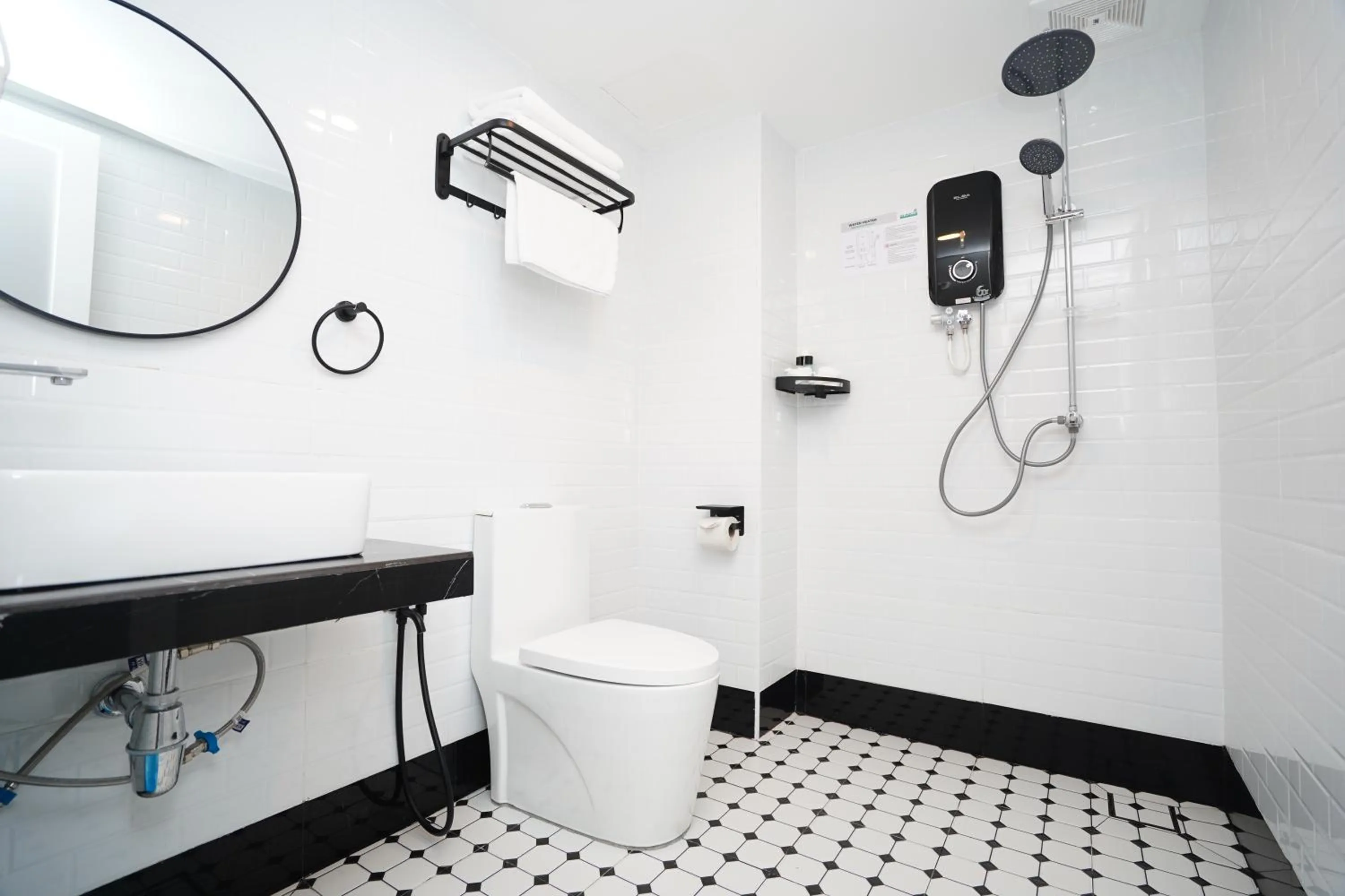 Toilet in Dê MOCCIS Boutique Hotel