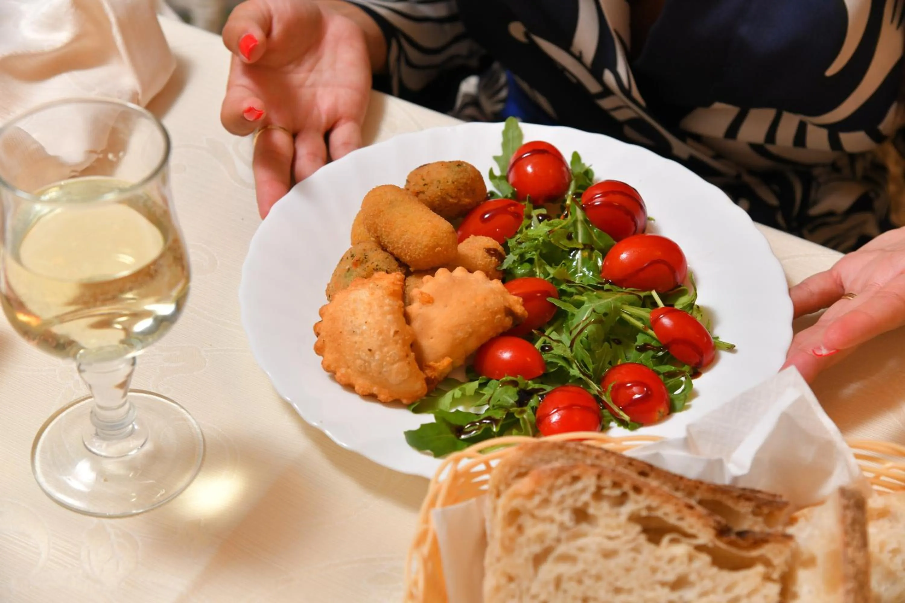 Food in Fortuna Beach - Seaside Hotel