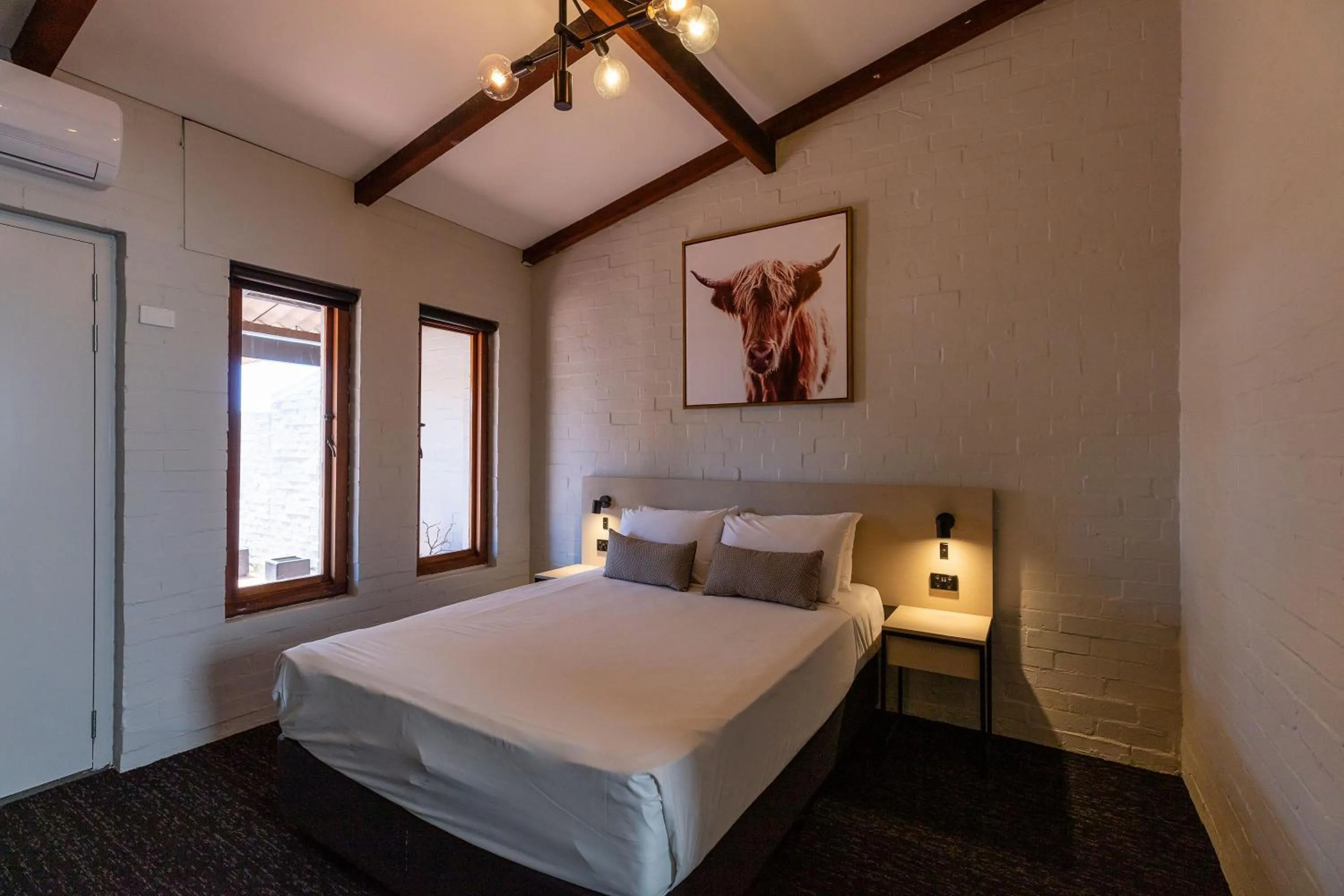 Bed in Nightcap at Wintersun Hotel