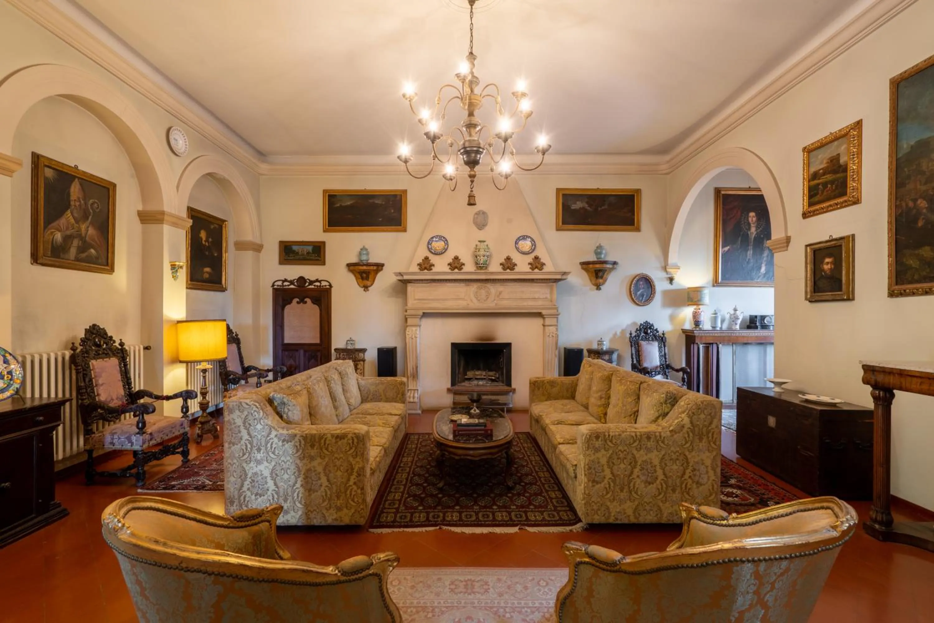 Meeting/conference room in Villa Cattani Stuart XVII secolo