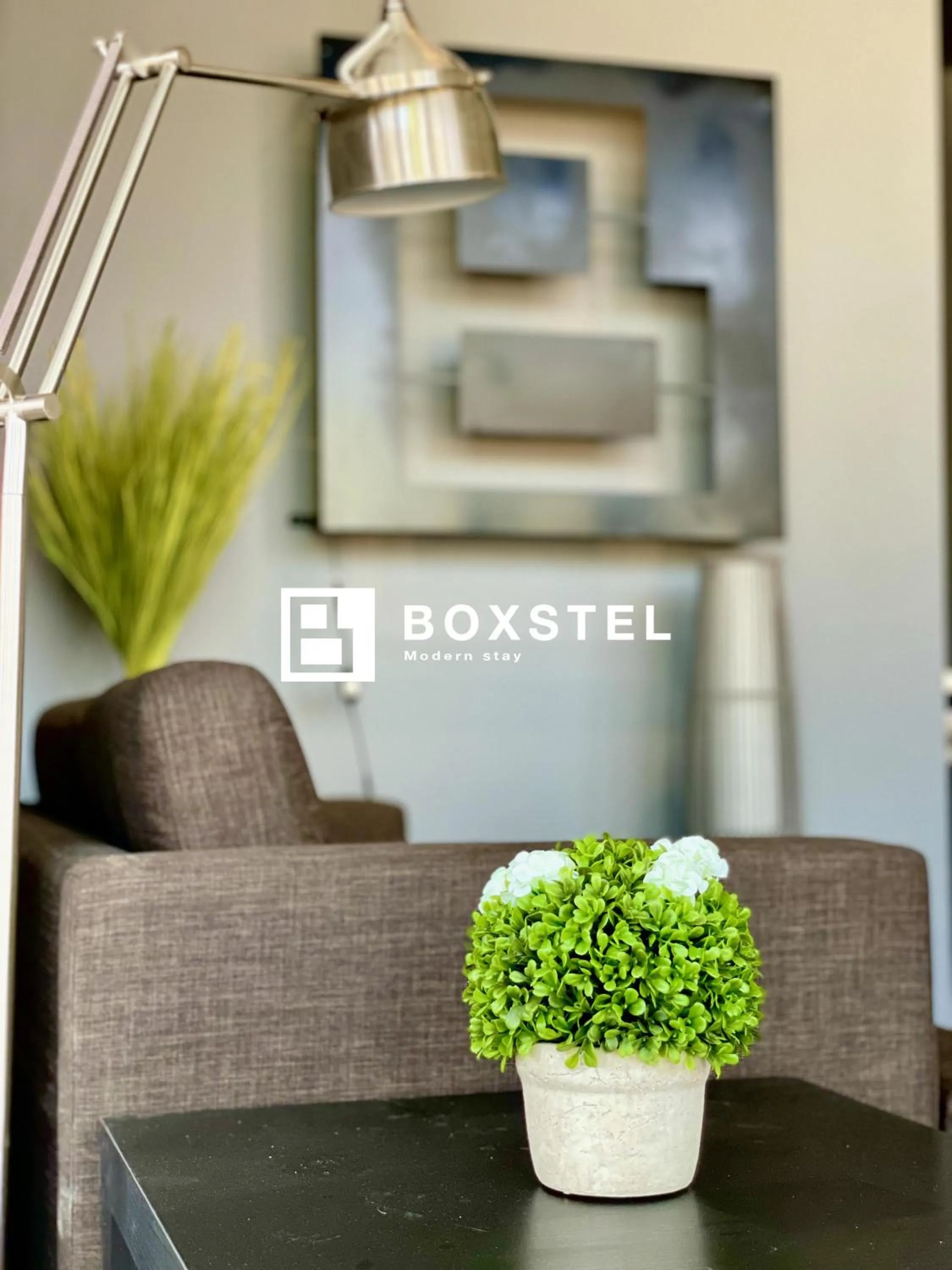 Living room in Boxstel - Modern Stay Hotel Downtown El Paso