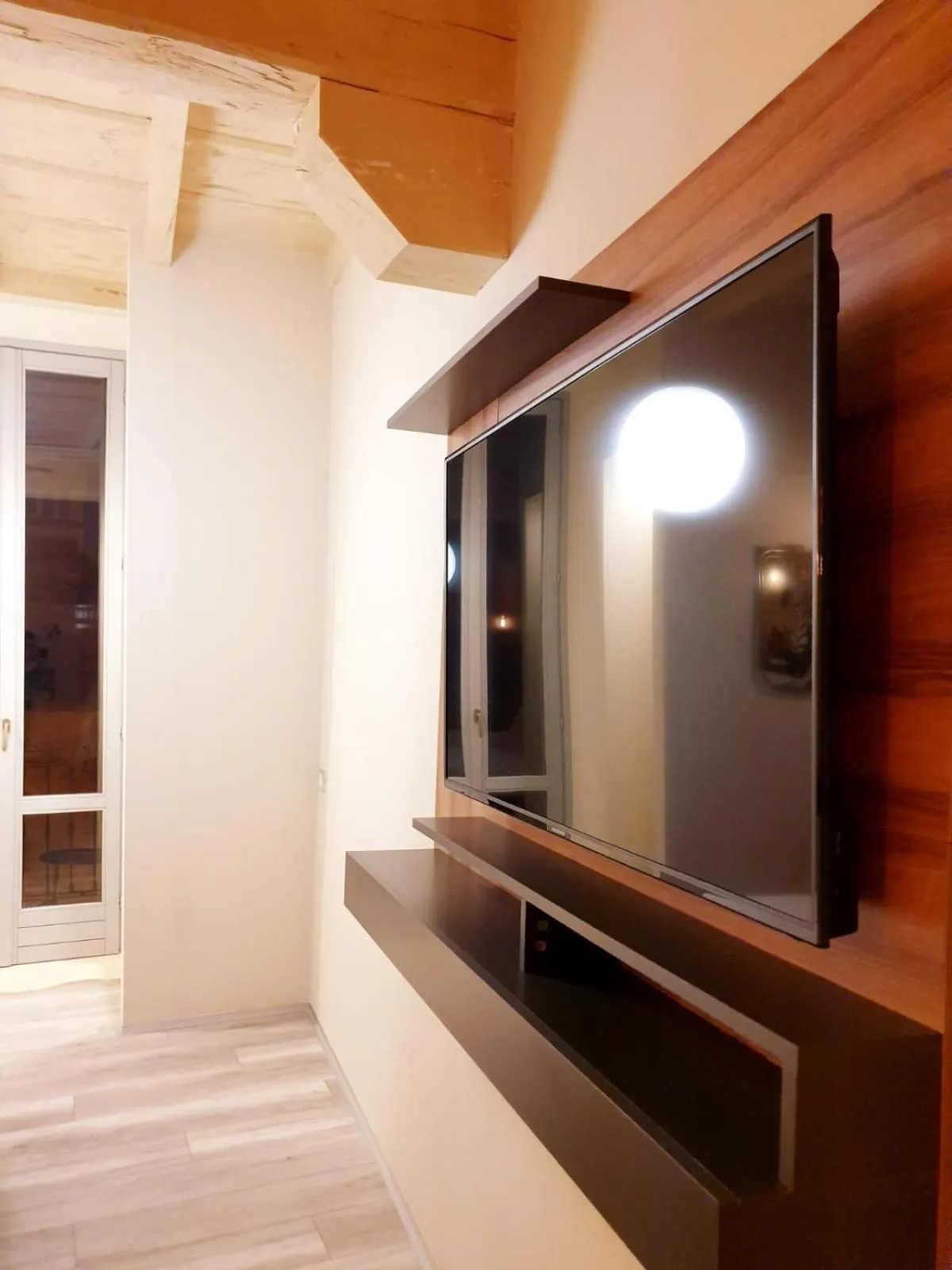 TV and multimedia in Hotel Aracoeli