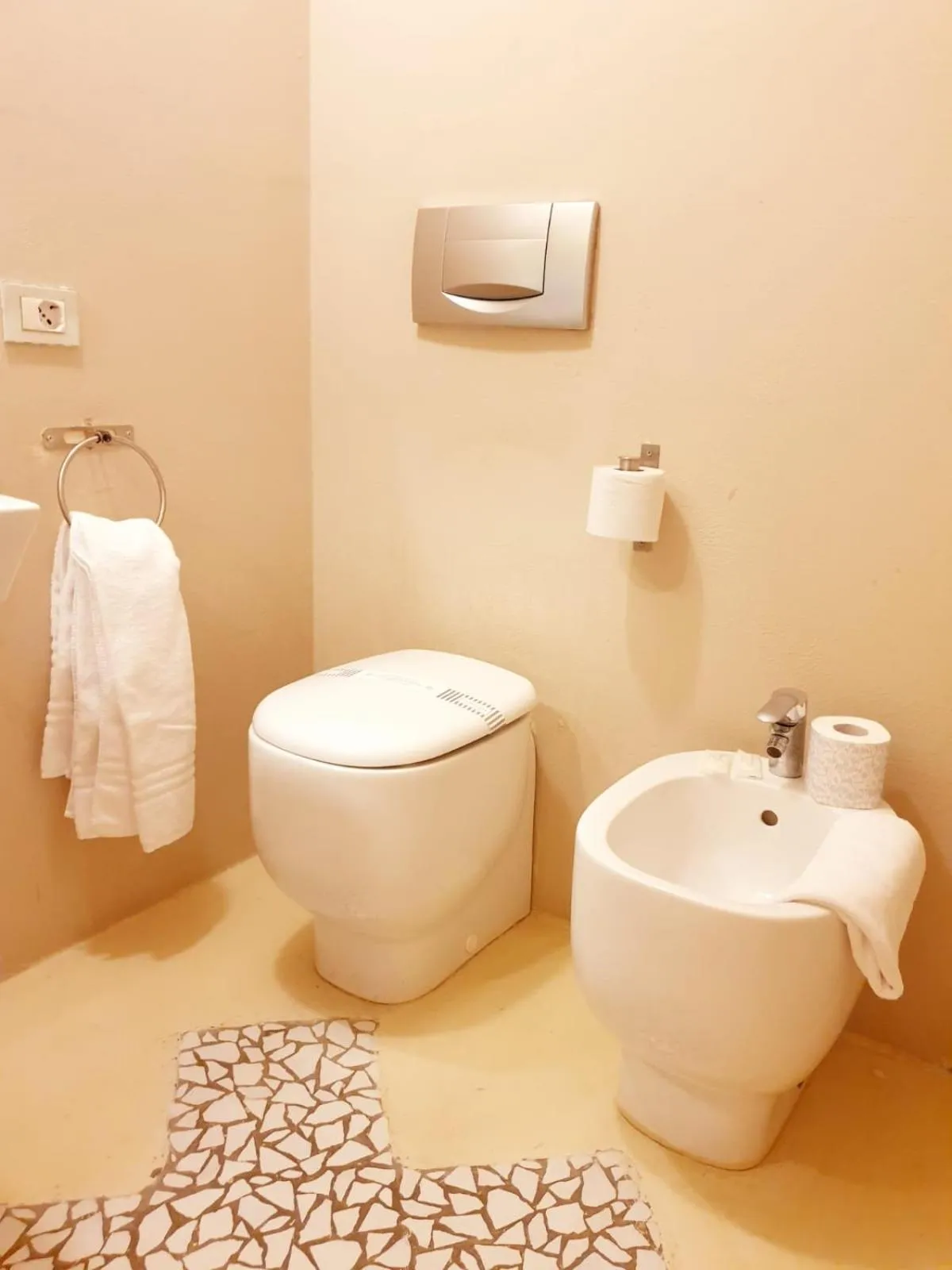 Toilet in Hotel Aracoeli