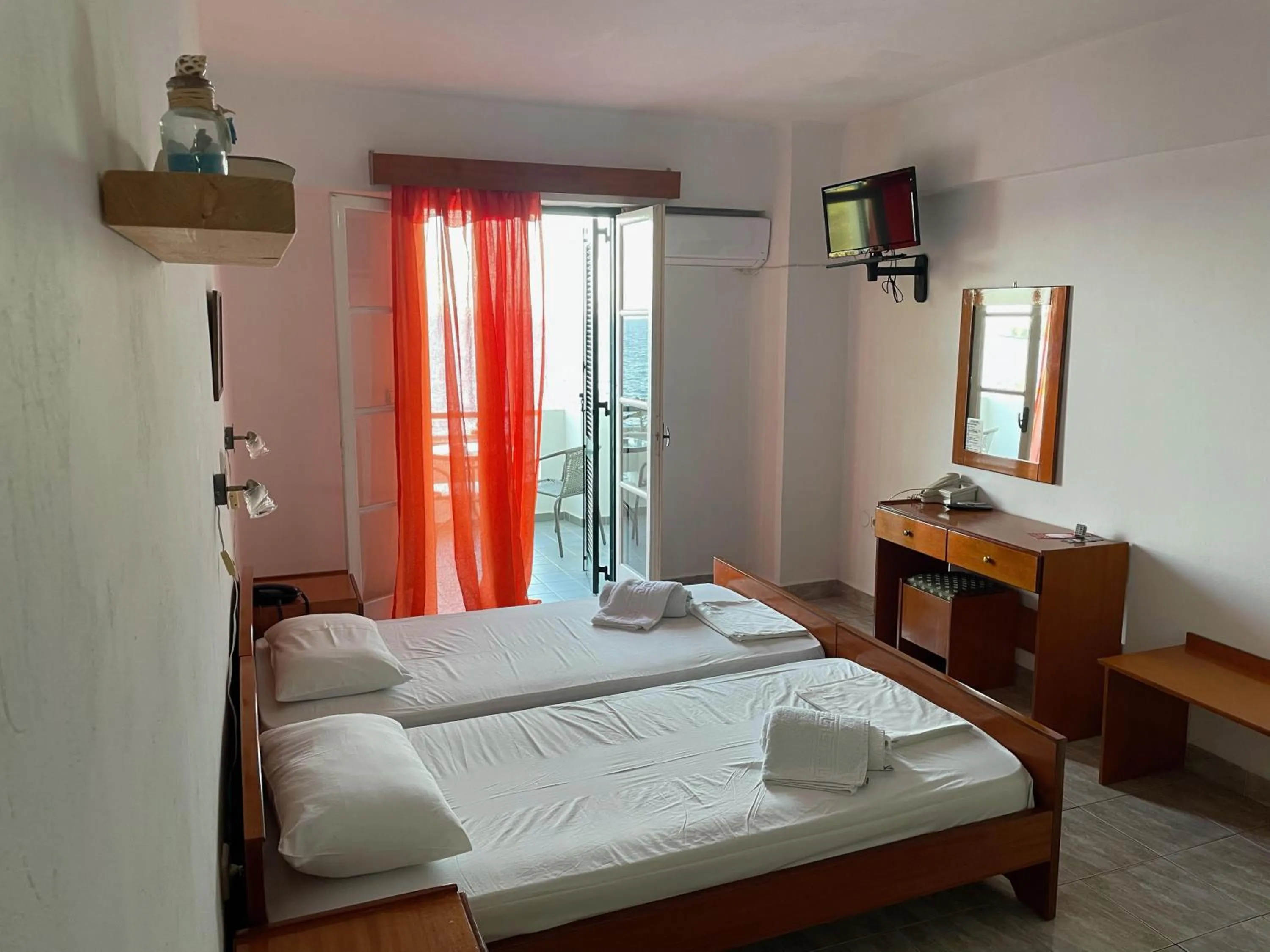 Bed in Apollon Hotel